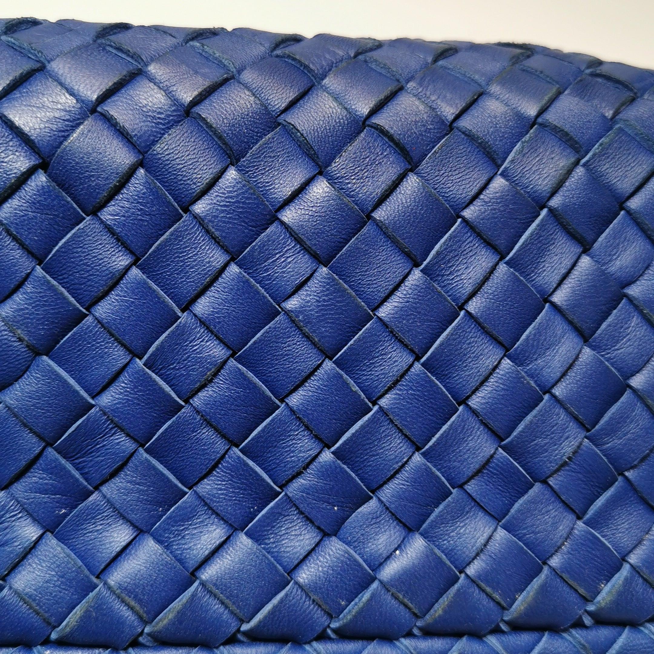Bottega Veneta Cabat Small Intreccio Leather Tote Bag Navy Blue For Sale 13