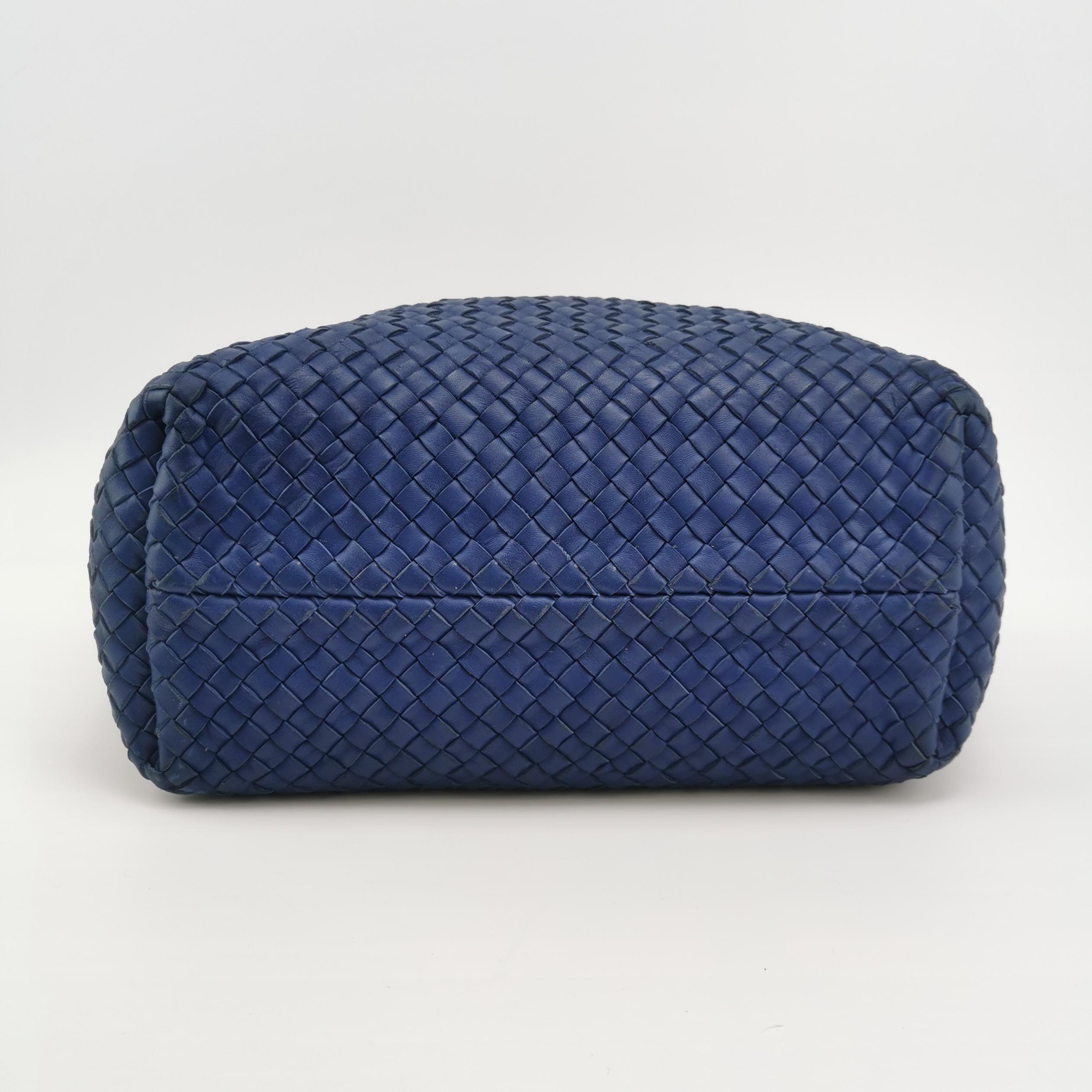 Bottega Veneta Cabat Small Intreccio Leather Tote Bag Navy Blue For Sale 5