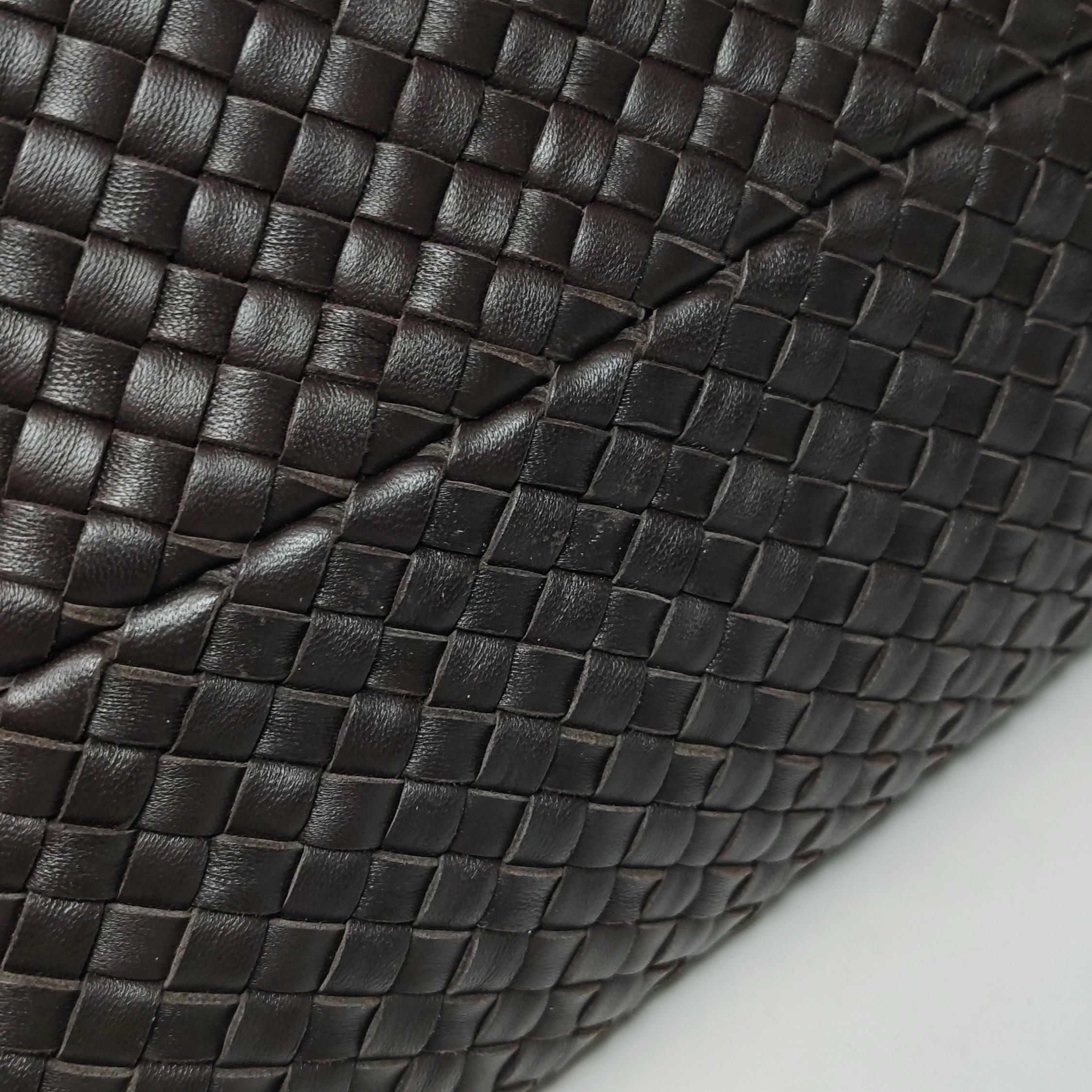 Bottega Veneta Cabat Tote Intreccio Leather Dark Chocolate Brown 45cm en vente 7