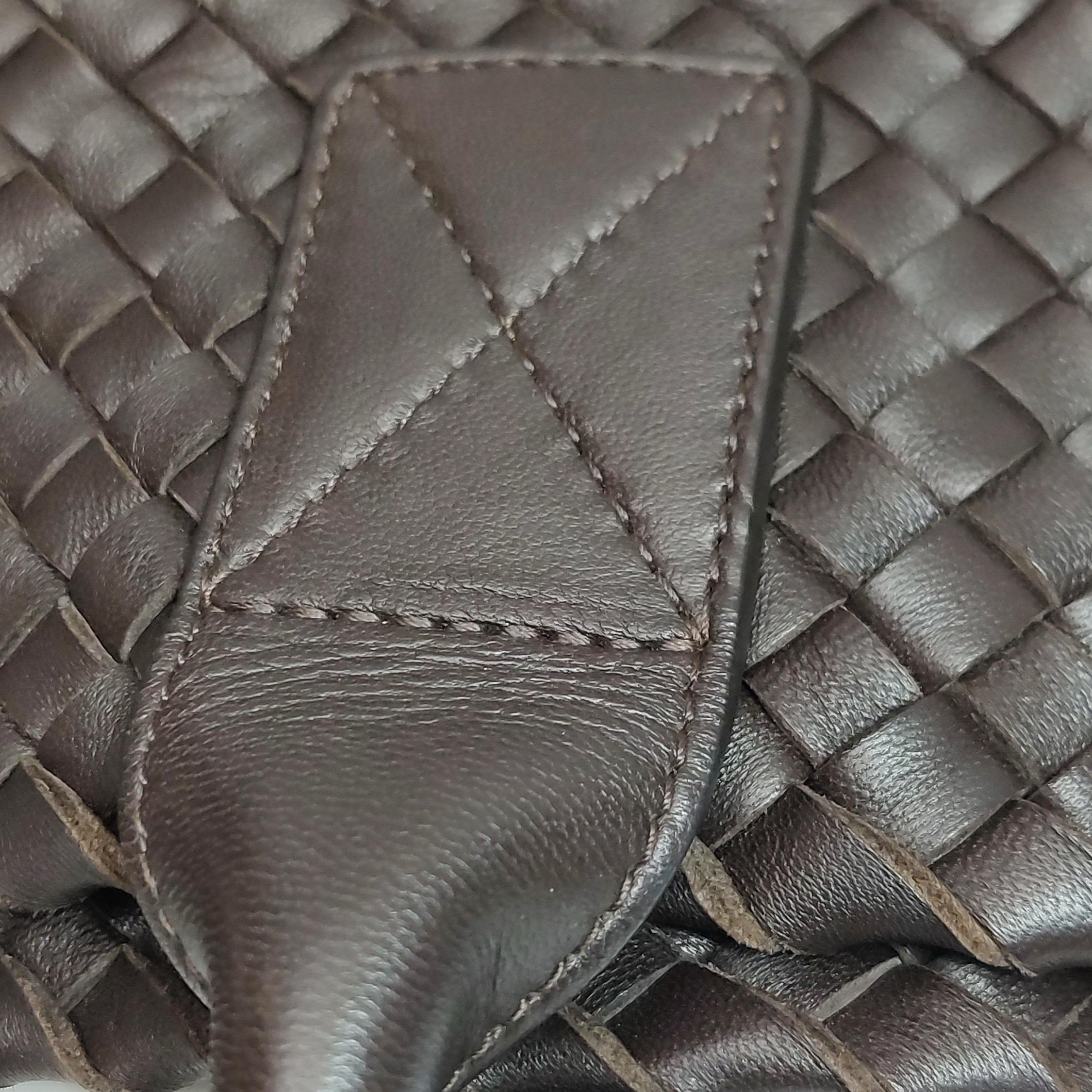Bottega Veneta Cabat Tote Intreccio Leather Dark Chocolate Brown 45cm en vente 9