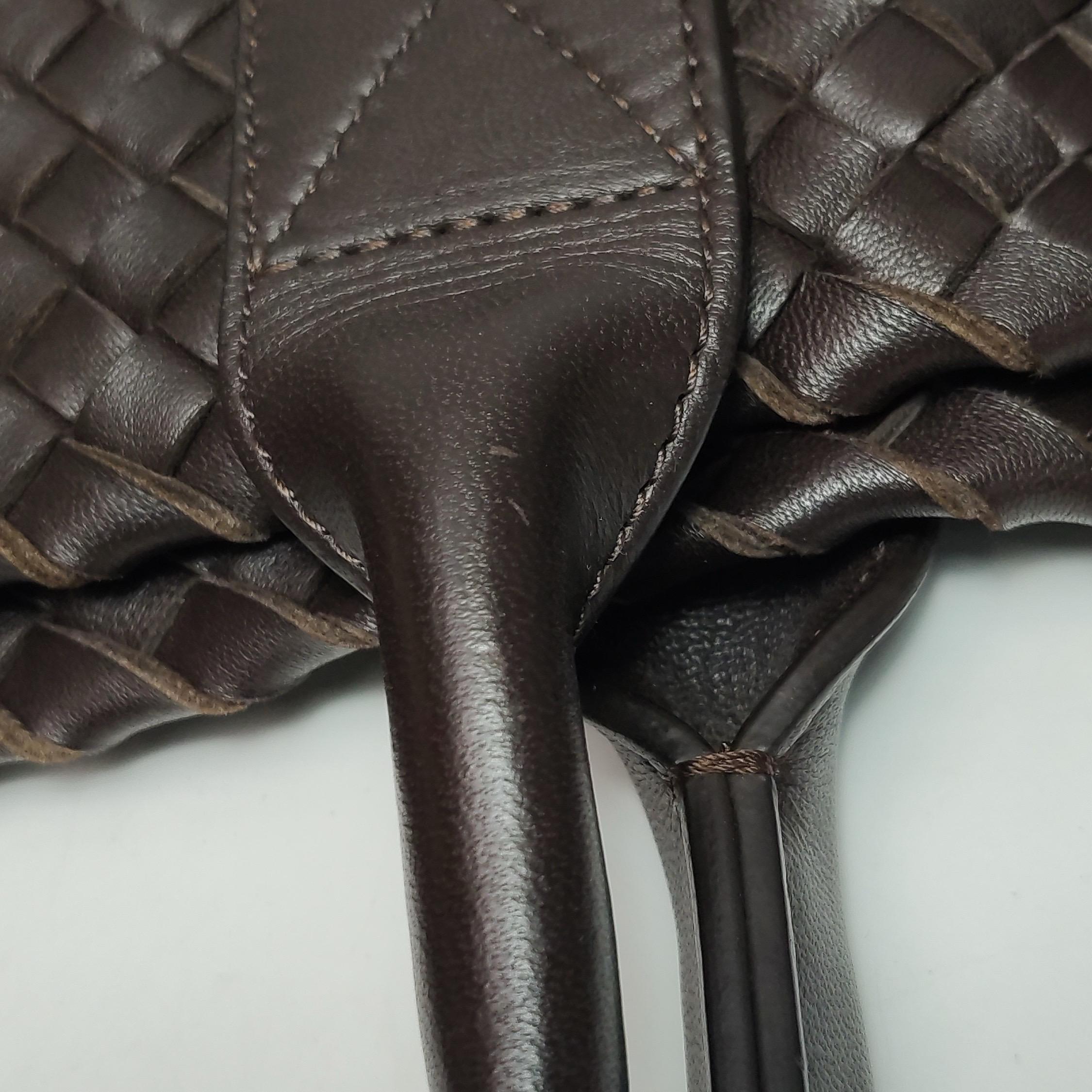 Bottega Veneta Cabat Tote Intreccio Leather Dark Chocolate Brown 45cm en vente 11