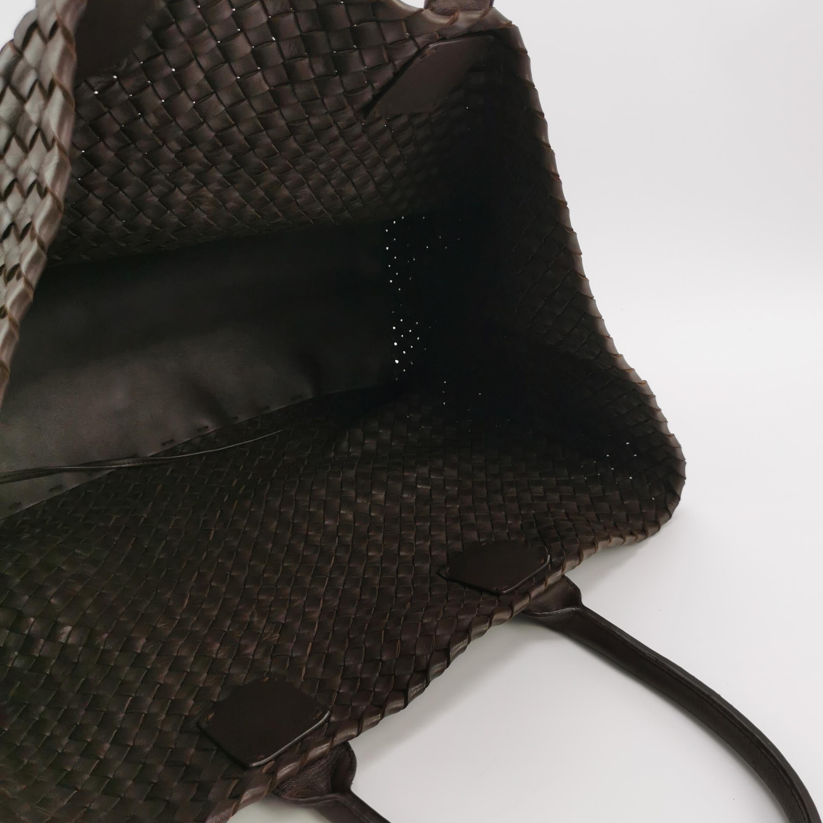 Bottega Veneta Cabat Tote Intreccio Leather Dark Chocolate Brown 45cm For Sale 2