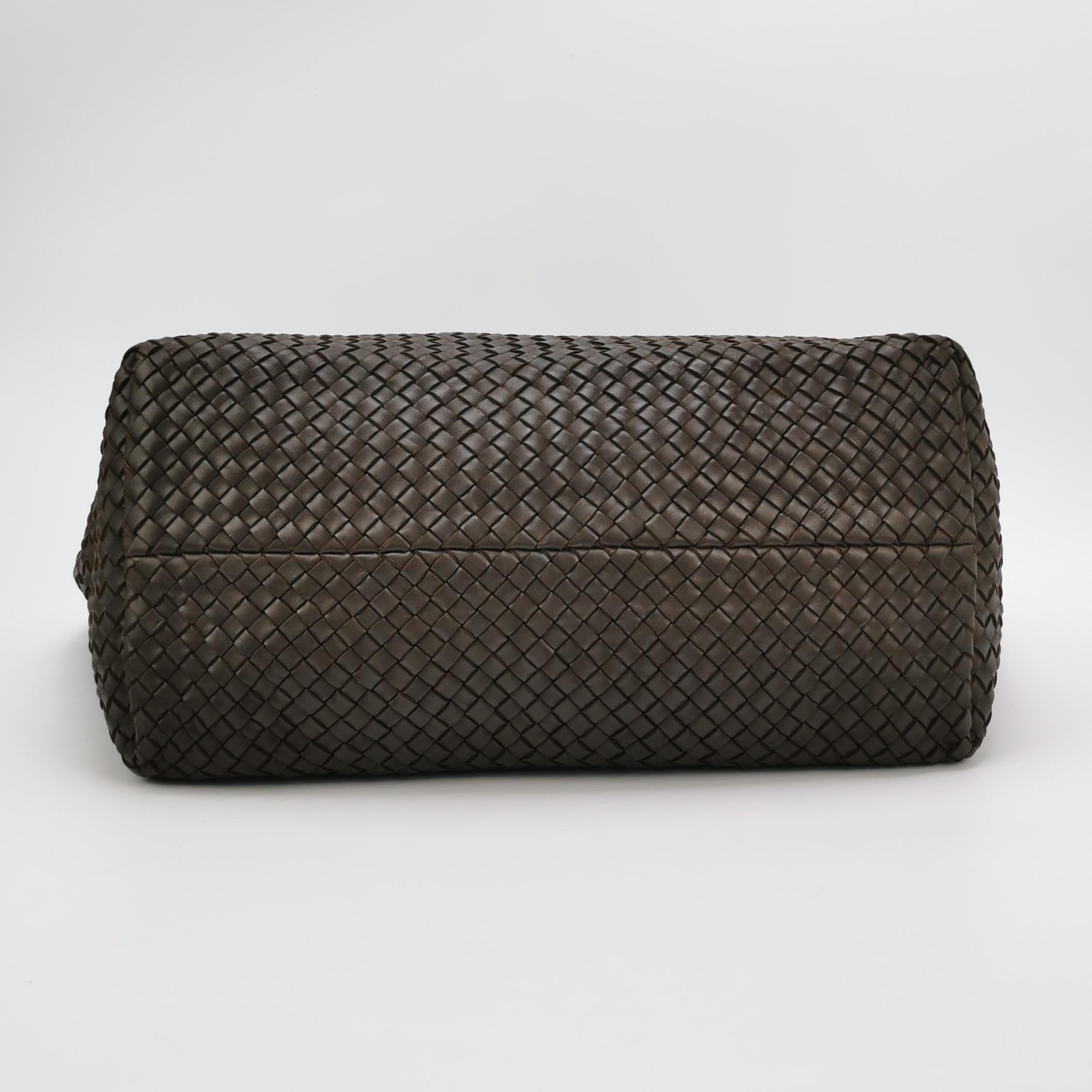 Bottega Veneta Cabat Tote Intreccio Leather Dark Chocolate Brown 45cm For Sale 3