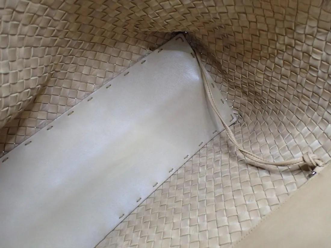 Bottega Veneta Cabat Tote Intreccio Leather Light Brown Beige 42cm For Sale 7