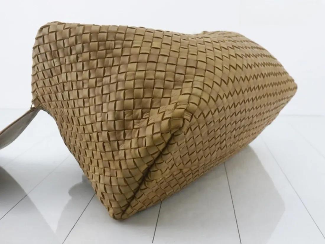Bottega Veneta Cabat Tote Intreccio Leather Light Brown Beige 42cm For Sale 9