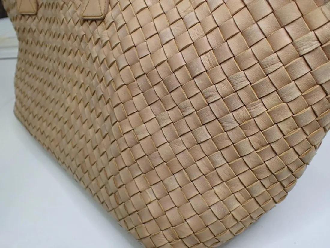 Bottega Veneta Cabat Tote Intreccio Leather Light Brown Beige 42cm For Sale 11