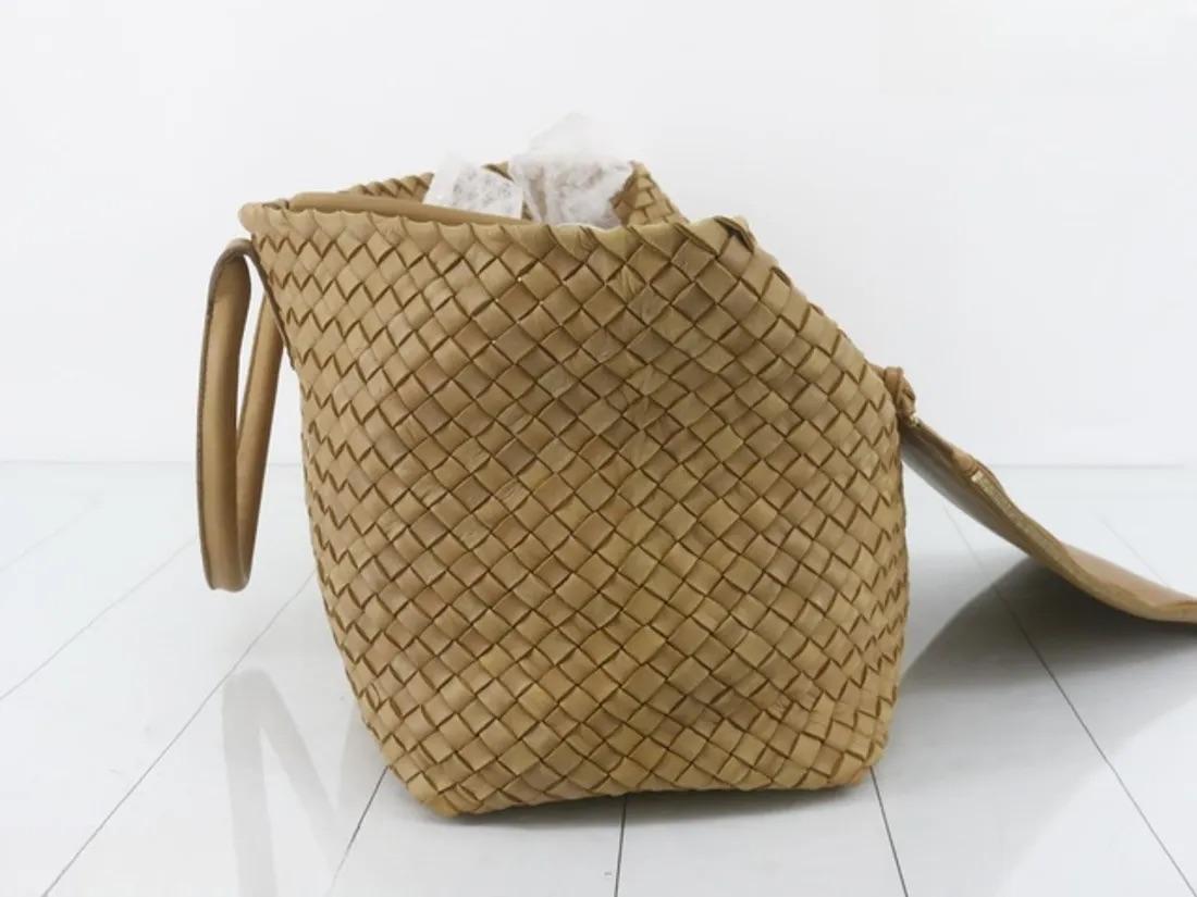 Women's Bottega Veneta Cabat Tote Intreccio Leather Light Brown Beige 42cm For Sale
