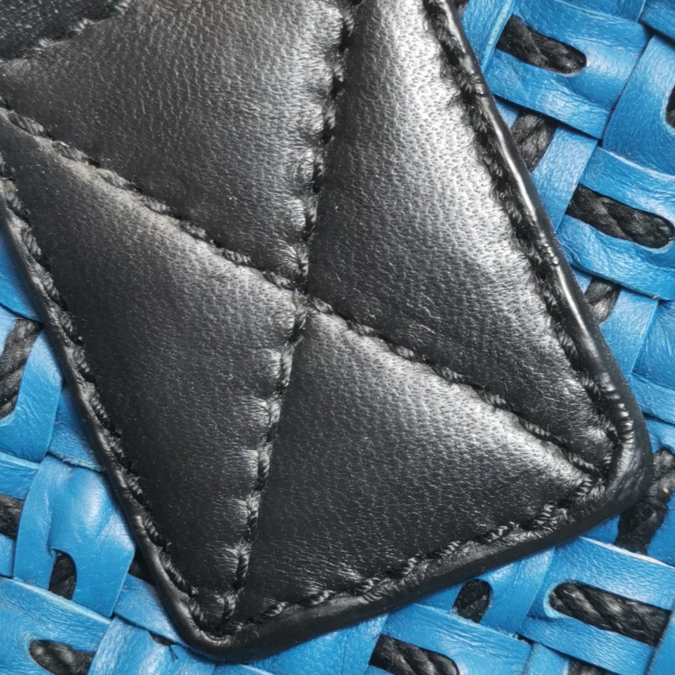 Bottega Veneta Cabat Tote Intreccio Leder Marine und Schwarz 42cm im Angebot 5