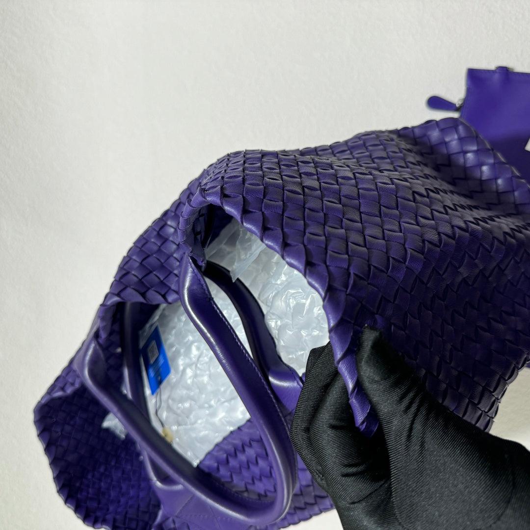 Bottega Veneta Cabat Tote Large Intreccio Royal Blue Leather 40cm 11