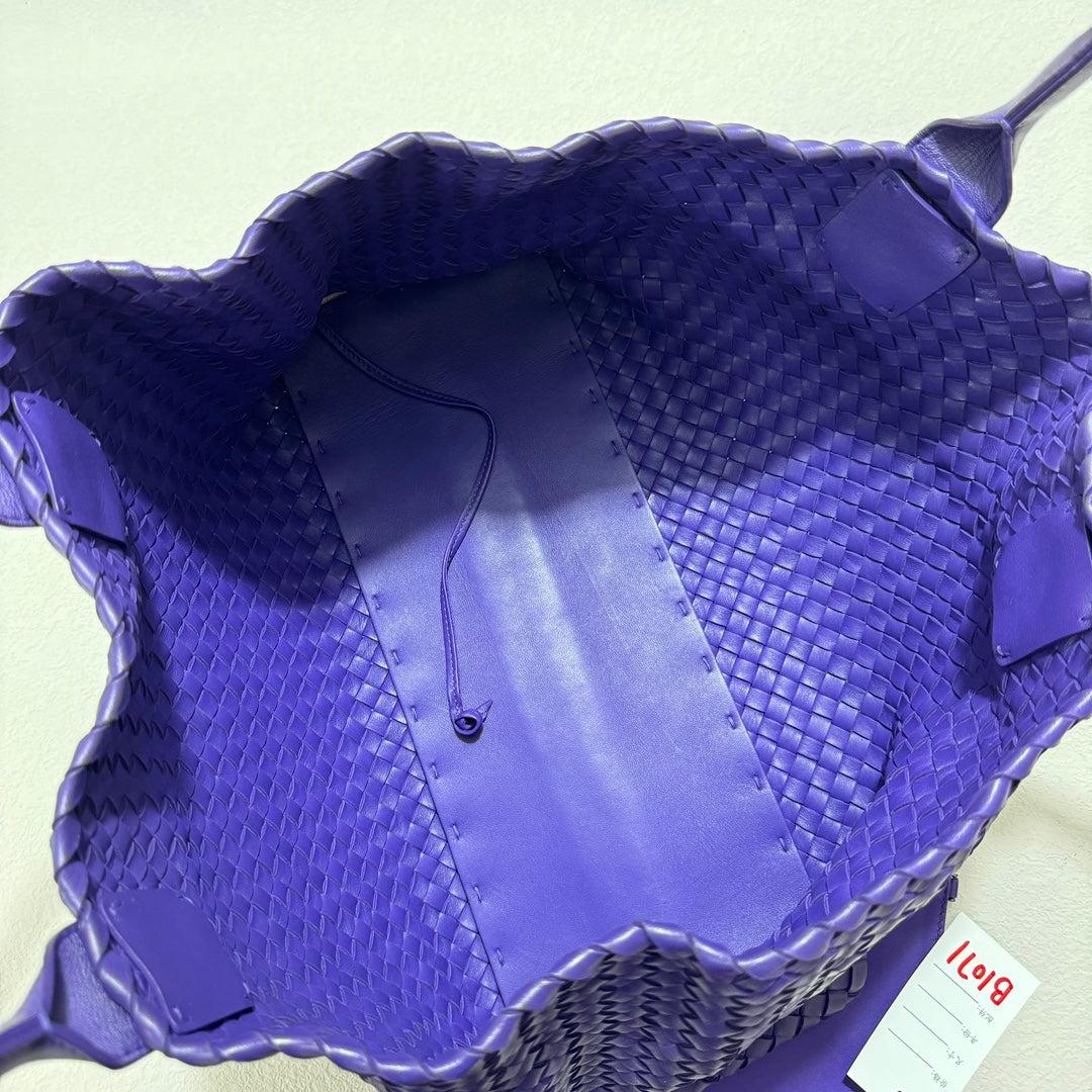 Bottega Veneta Cabat Tote Large Intreccio Royal Blue Leather 40cm 13