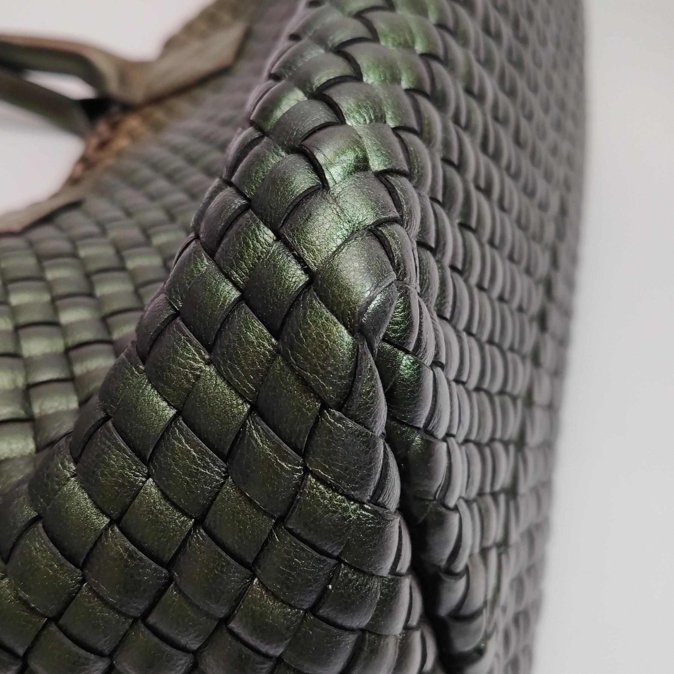 Bottega Veneta Cabat Tote Metallic Dark Green and Copper Intreccio Leather 40cm For Sale 8
