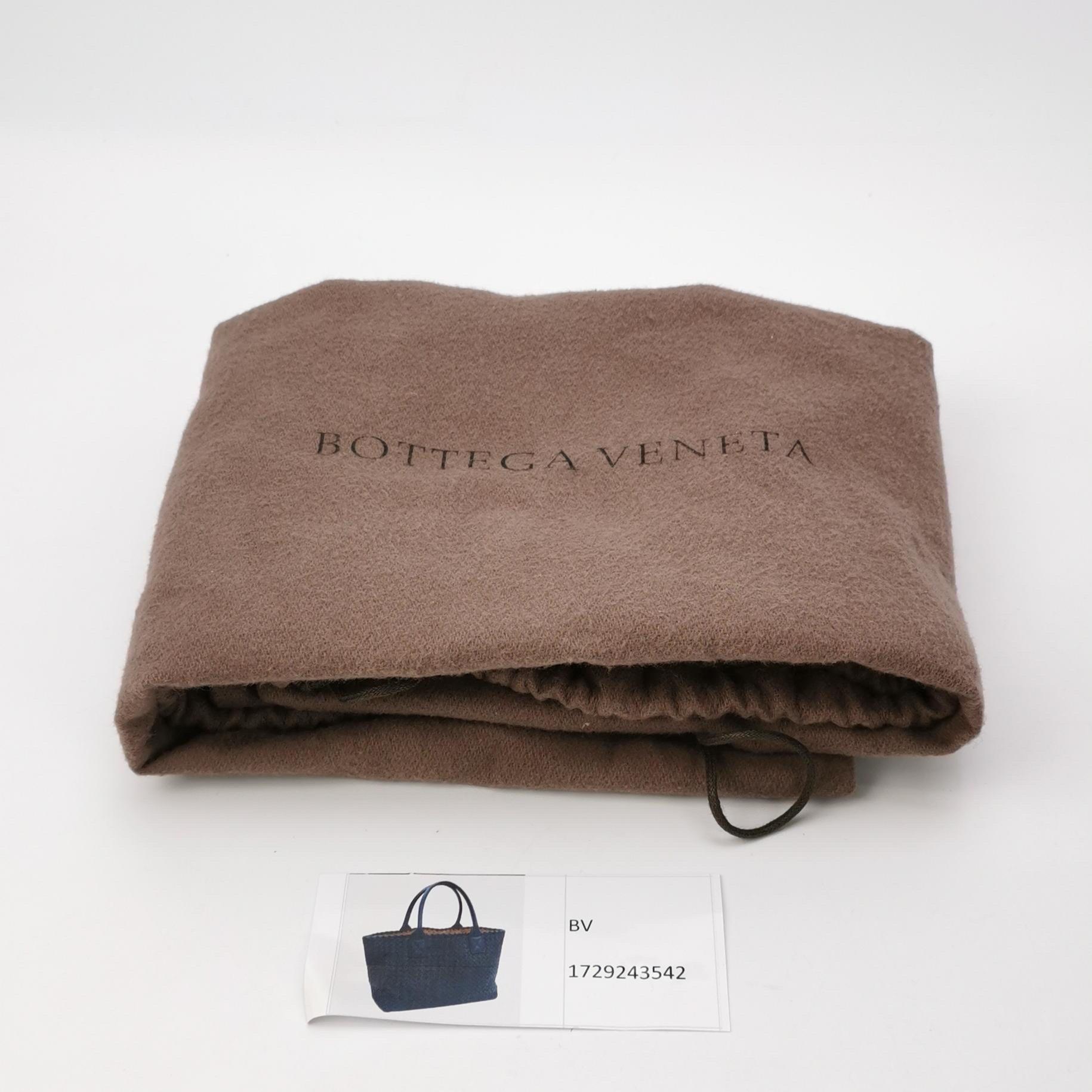 Bottega Veneta Cabat Tote Small/Medium Intreccio Blue Green Leather For Sale 5