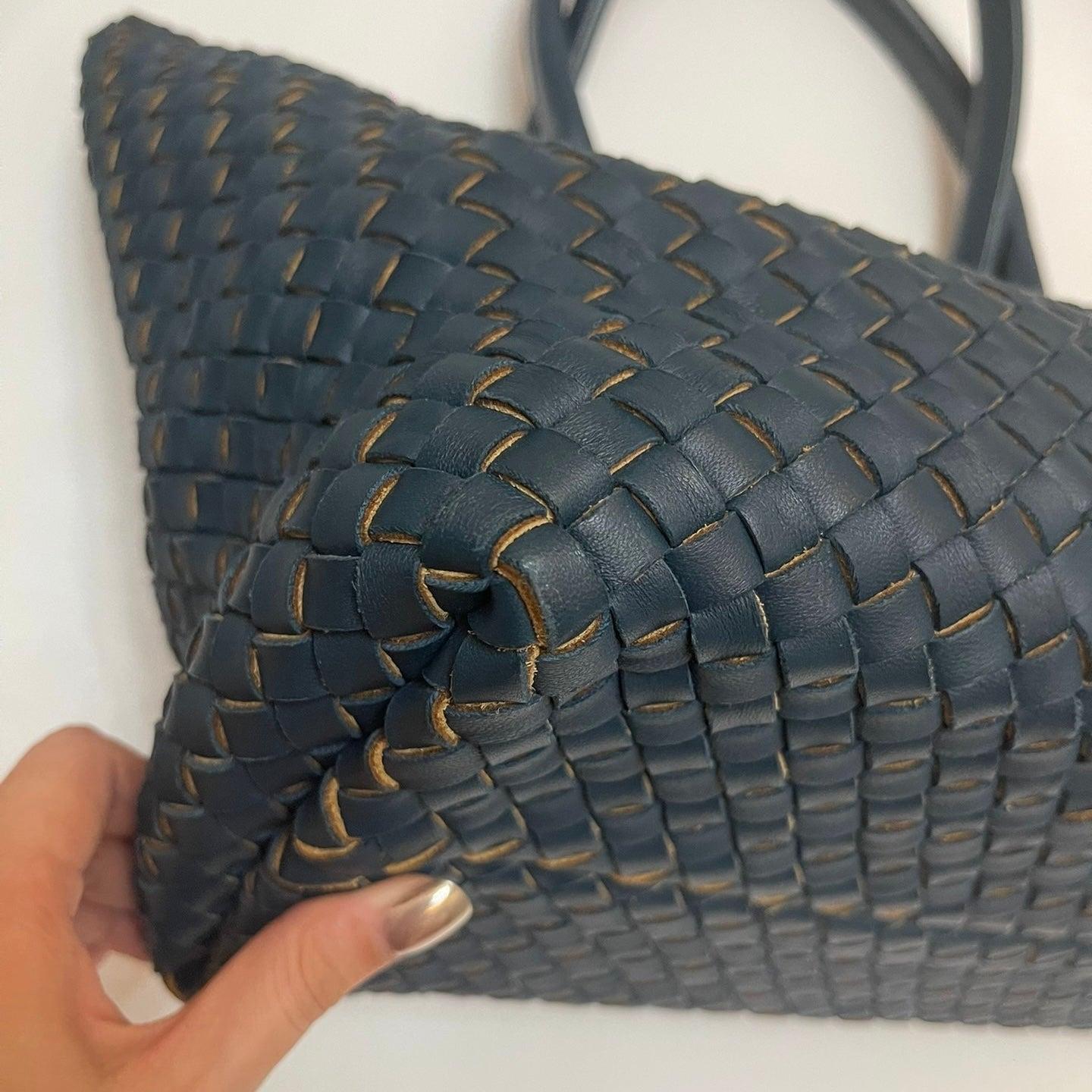 Bottega Veneta Cabat Tote Small/Medium Intreccio Blue Green Leather For Sale 1