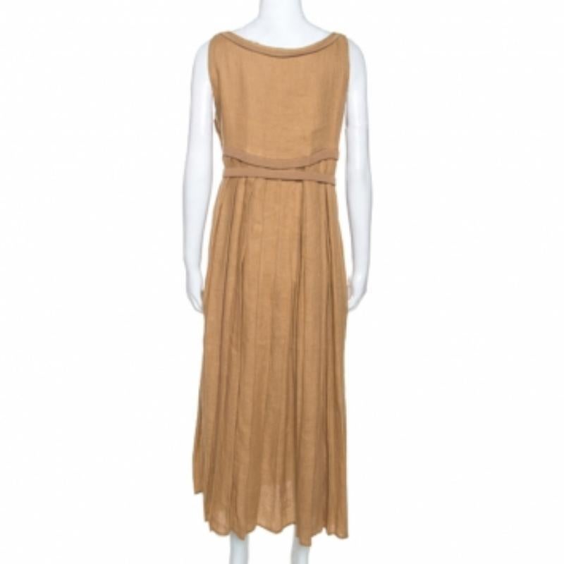Robe plissée Bottega Veneta Camel Beige Linen Pom Detail L Bon état - En vente à Dubai, Al Qouz 2
