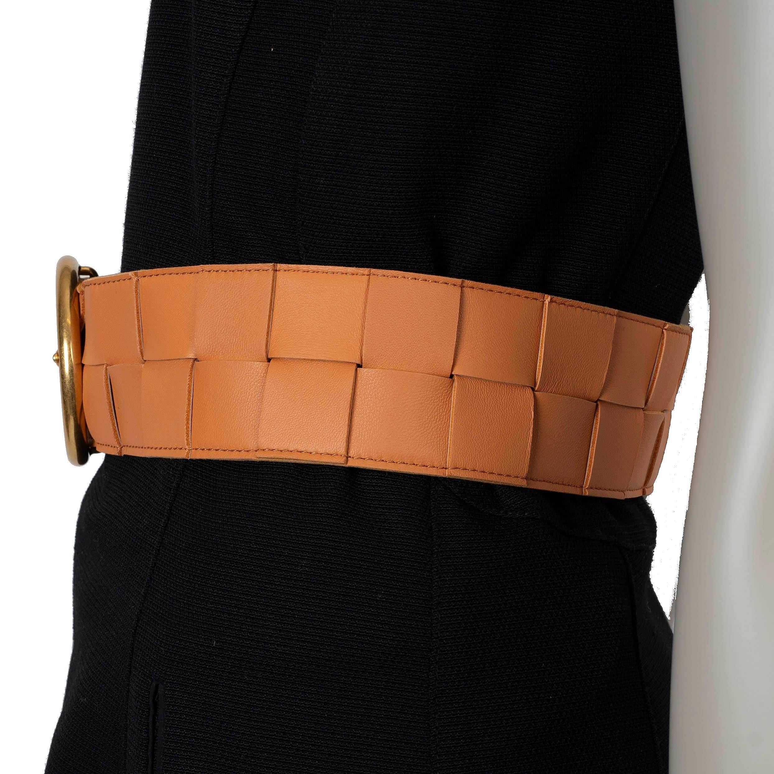 Brown BOTTEGA VENETA camel leather MAXI INTRECCIATO Waist Belt 75 For Sale
