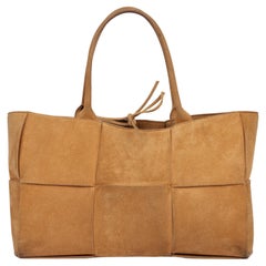 Bottega Veneta Bolso Arco Mediano Intrecciato Ante Camel