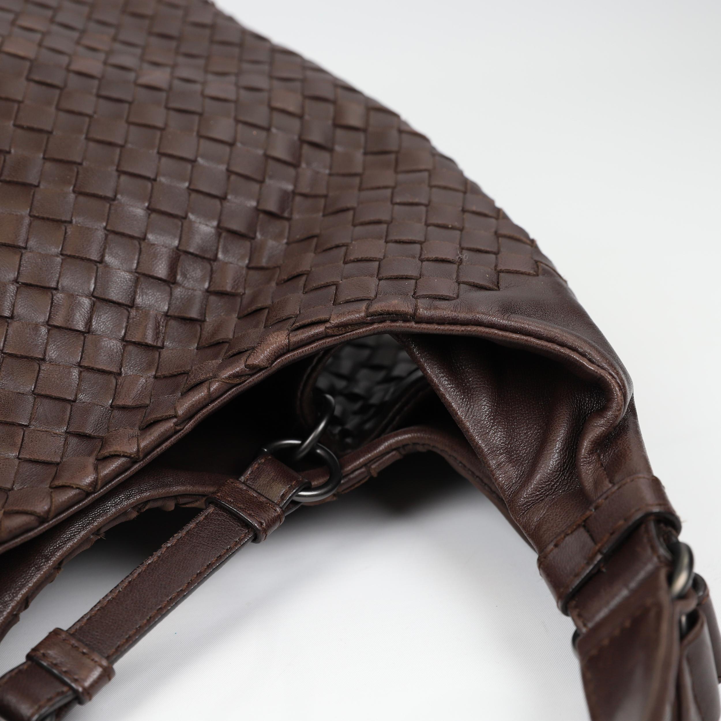 Bottega Veneta Campana leather handbag 8