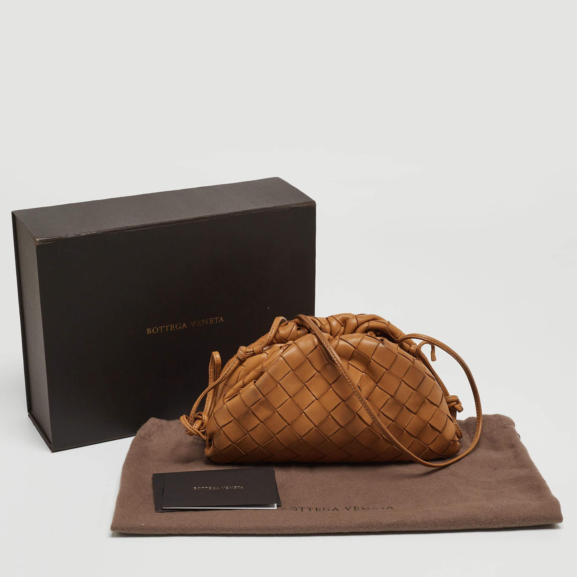 Bottega Veneta Caramel Intrecciato Leather Mini The Pouch Bag For Sale 6