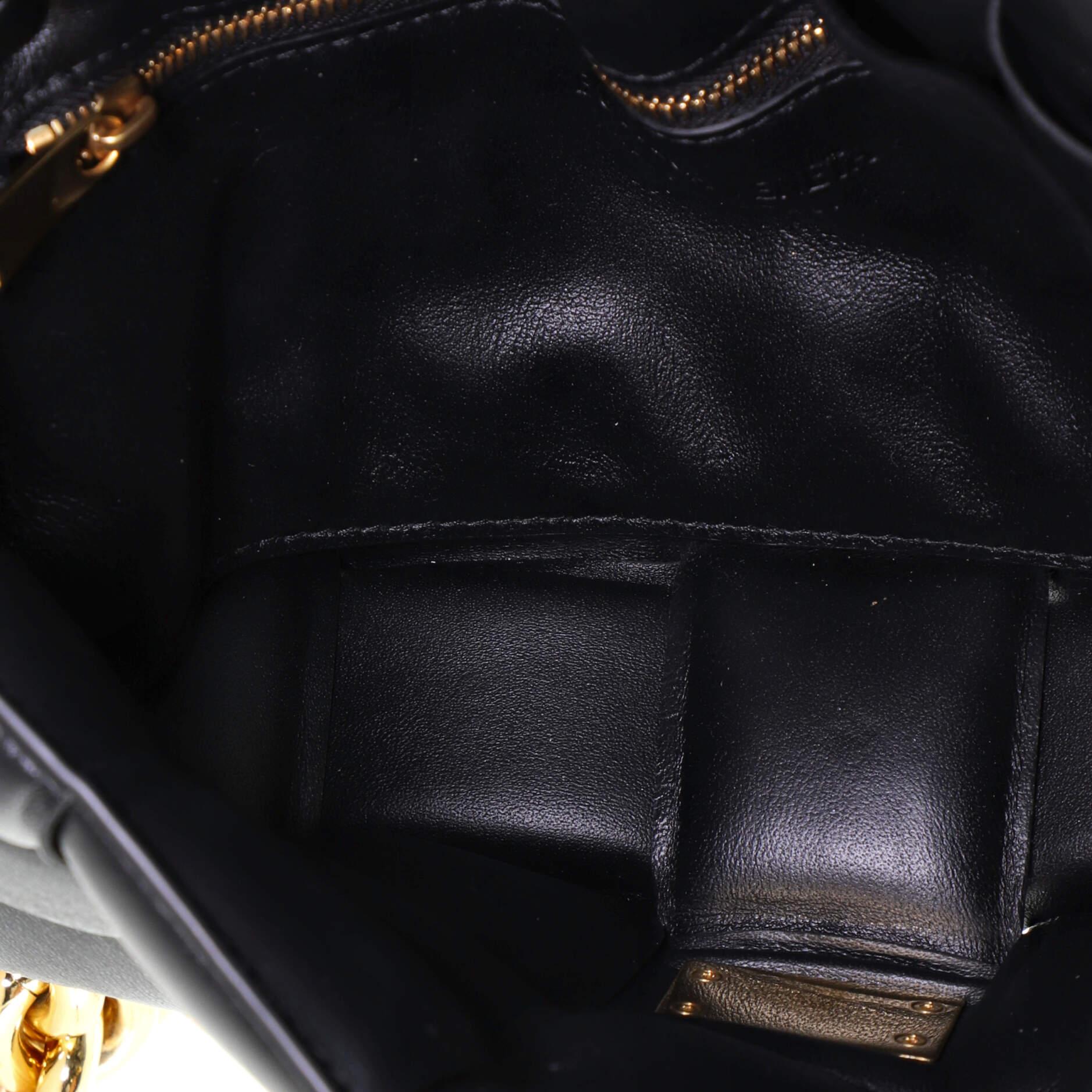 Women's or Men's Bottega Veneta Cassette Chain Crossbody Bag Padded Maxi Intrecciato Leather