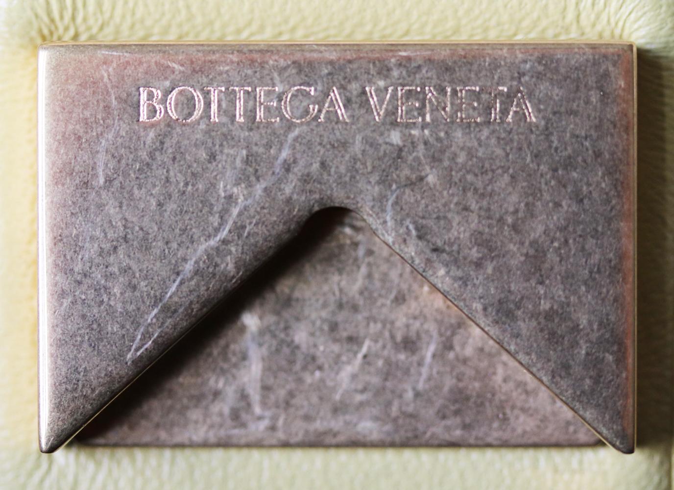 Bottega Veneta Cassette Chain Embellished Intrecciato Leather Shoulder Bag 2