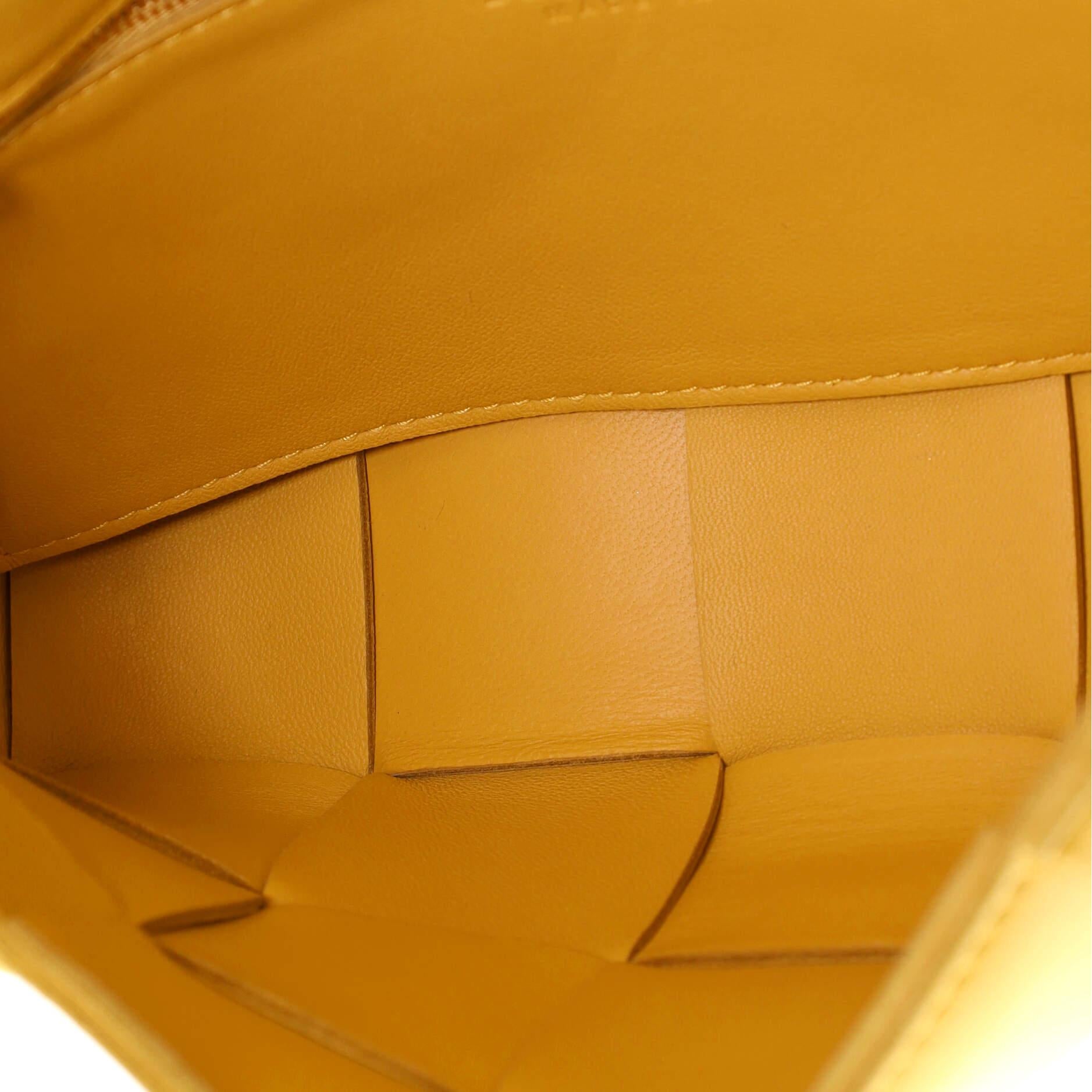 Bottega Veneta Cassette Crossbody Bag Maxi Intrecciato Leather In Good Condition In NY, NY