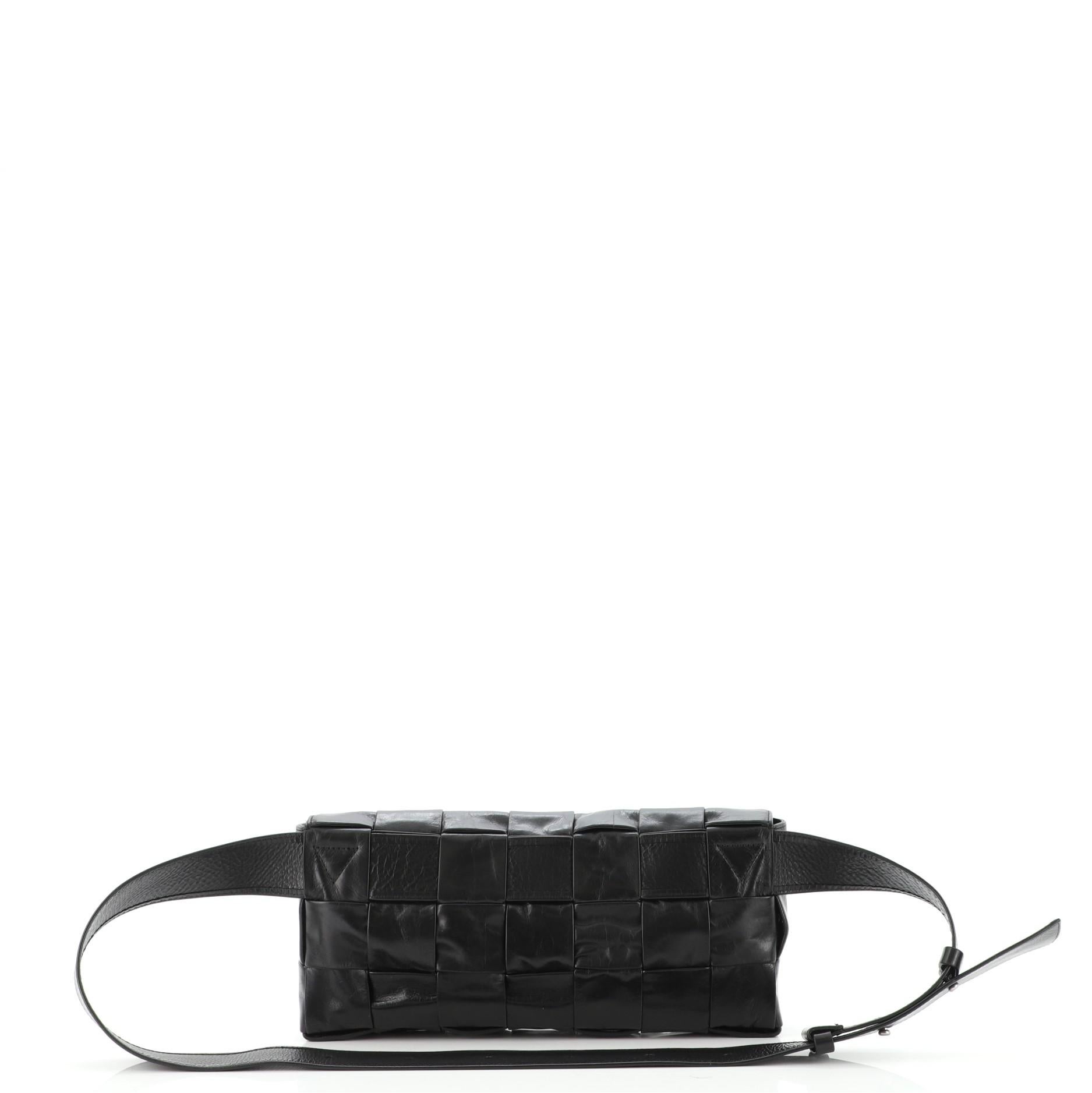 Bottega Veneta Cassette Stretch Belt Bag Maxi Intrecciato Leather In Good Condition In NY, NY