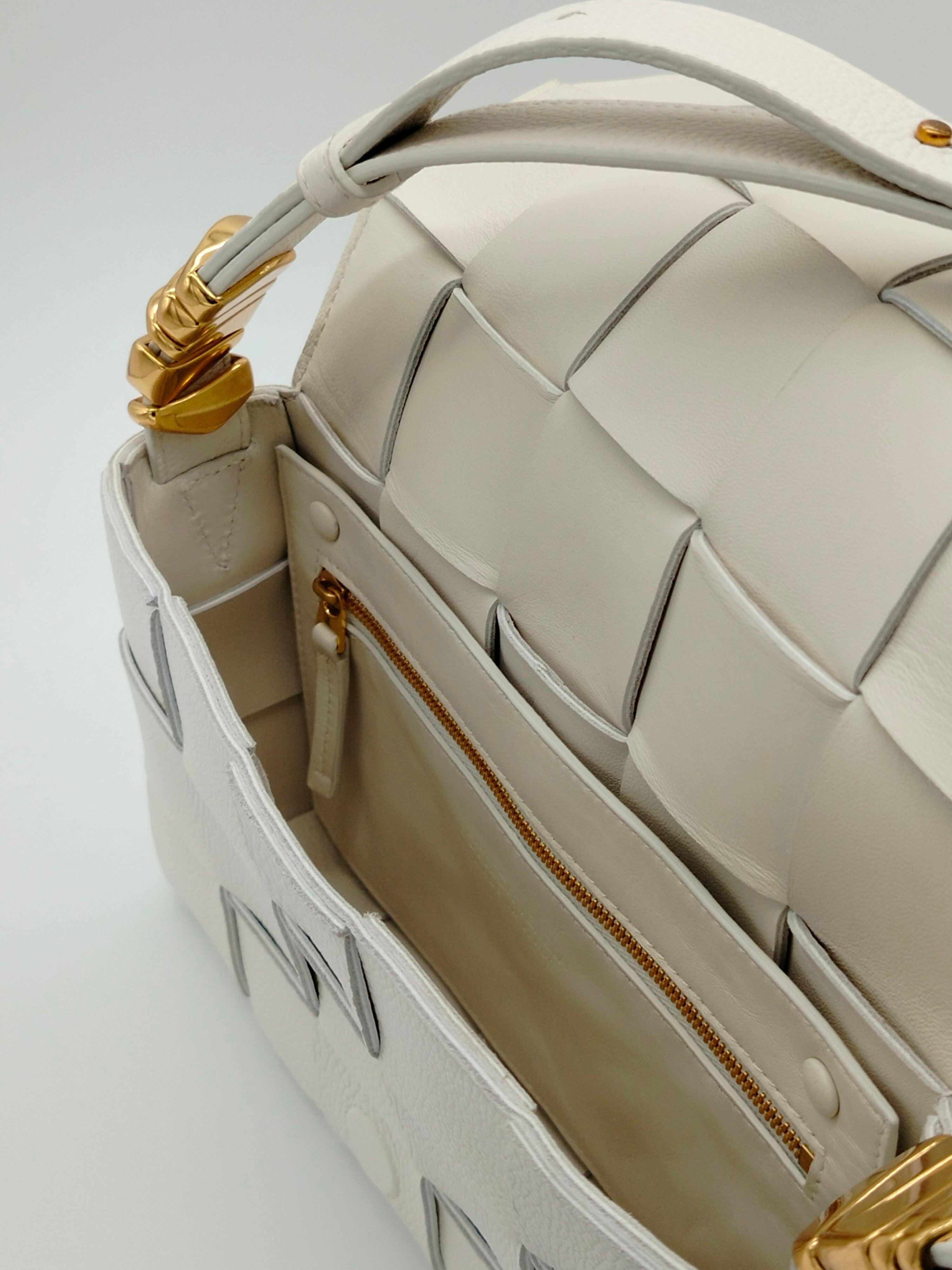 Bottega Veneta Cassette White Shoulder Bag - '20s 3