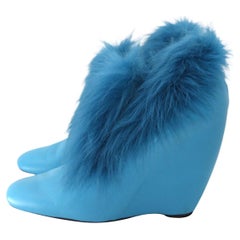 BOTTEGA VENETA cerulean blue leather and fur-lined leather wedges, Size 39