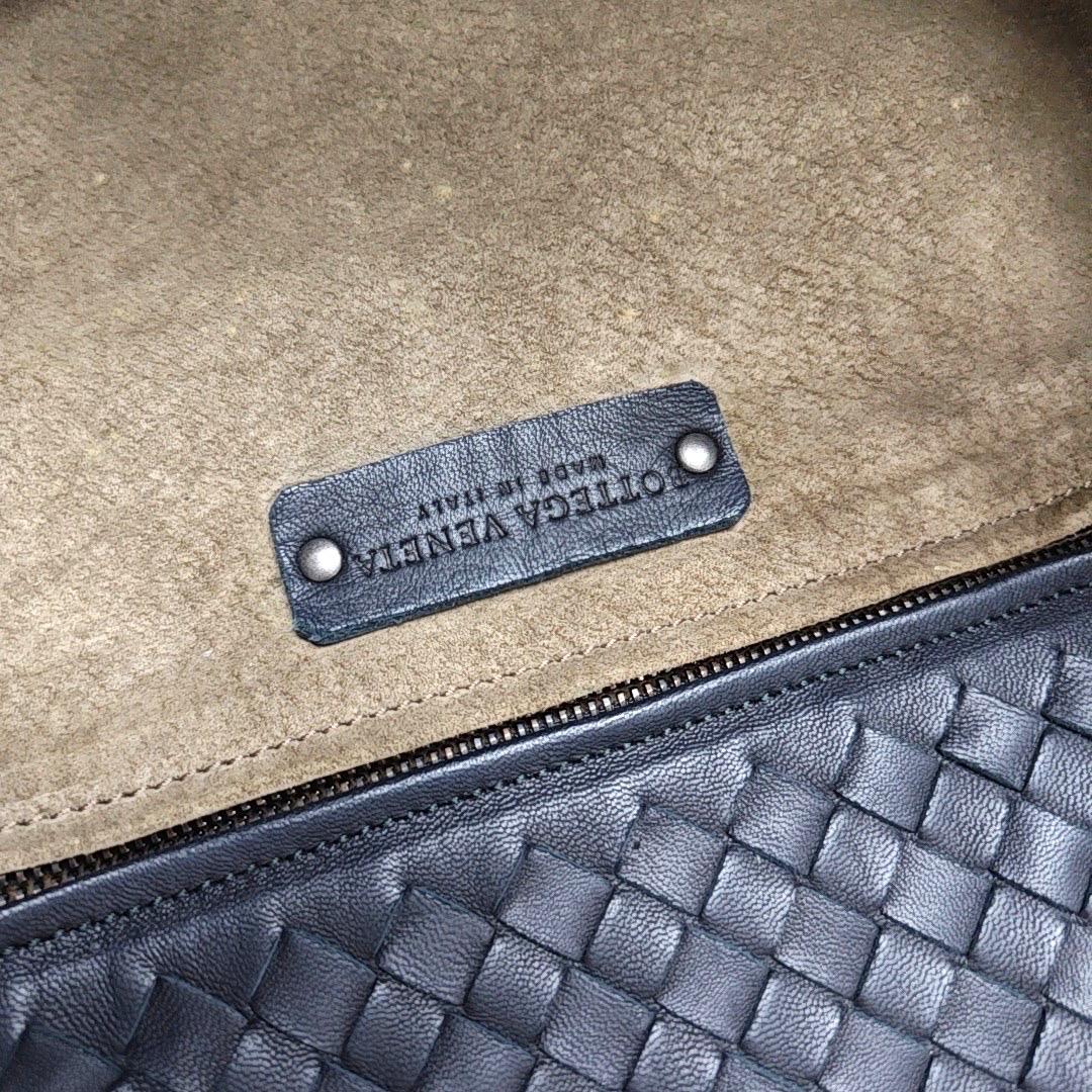 Bottega Veneta Cesta Shopper Tote Intrecciato Schwarz Leder Groß 50cm im Angebot 9