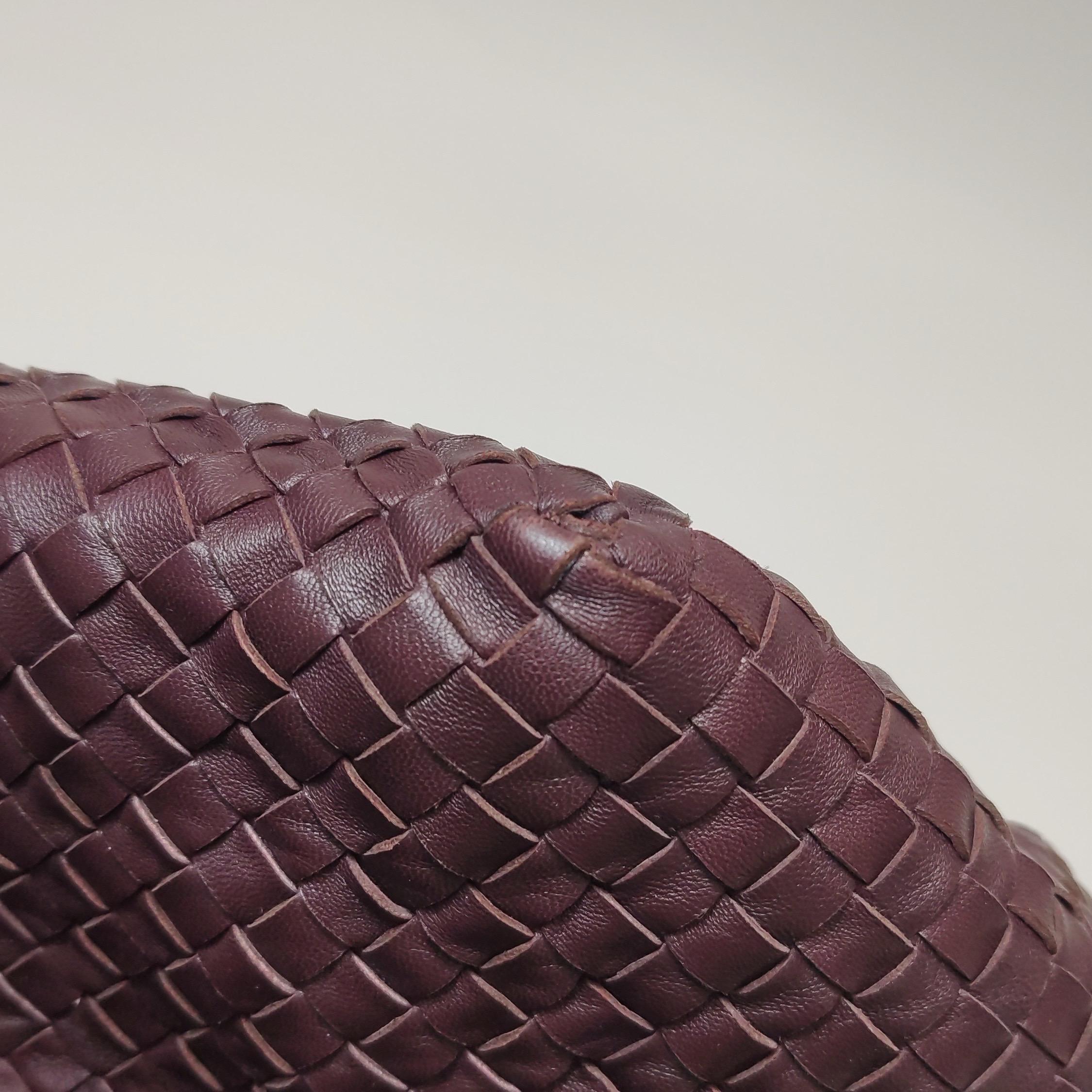 Bottega Veneta Cesta Shopper Tote Intrecciato Burgundy Leather Medium 40cm en vente 11