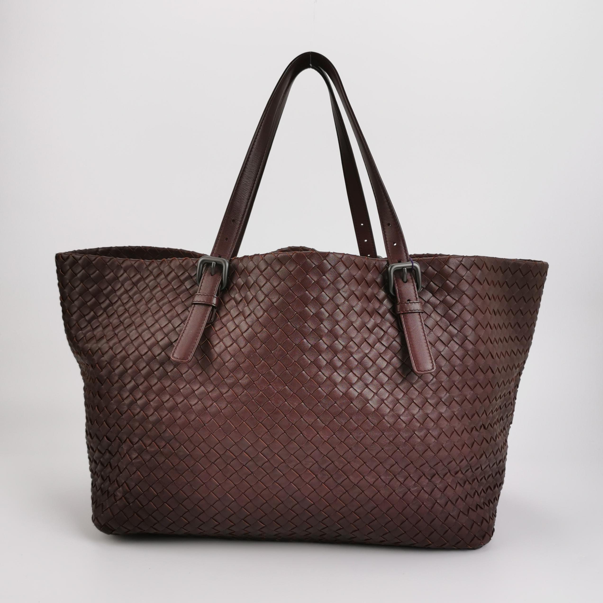 Bottega Veneta Cesta Shopper Tote Intrecciato Burgundy Leather Medium 40cm Pour femmes en vente
