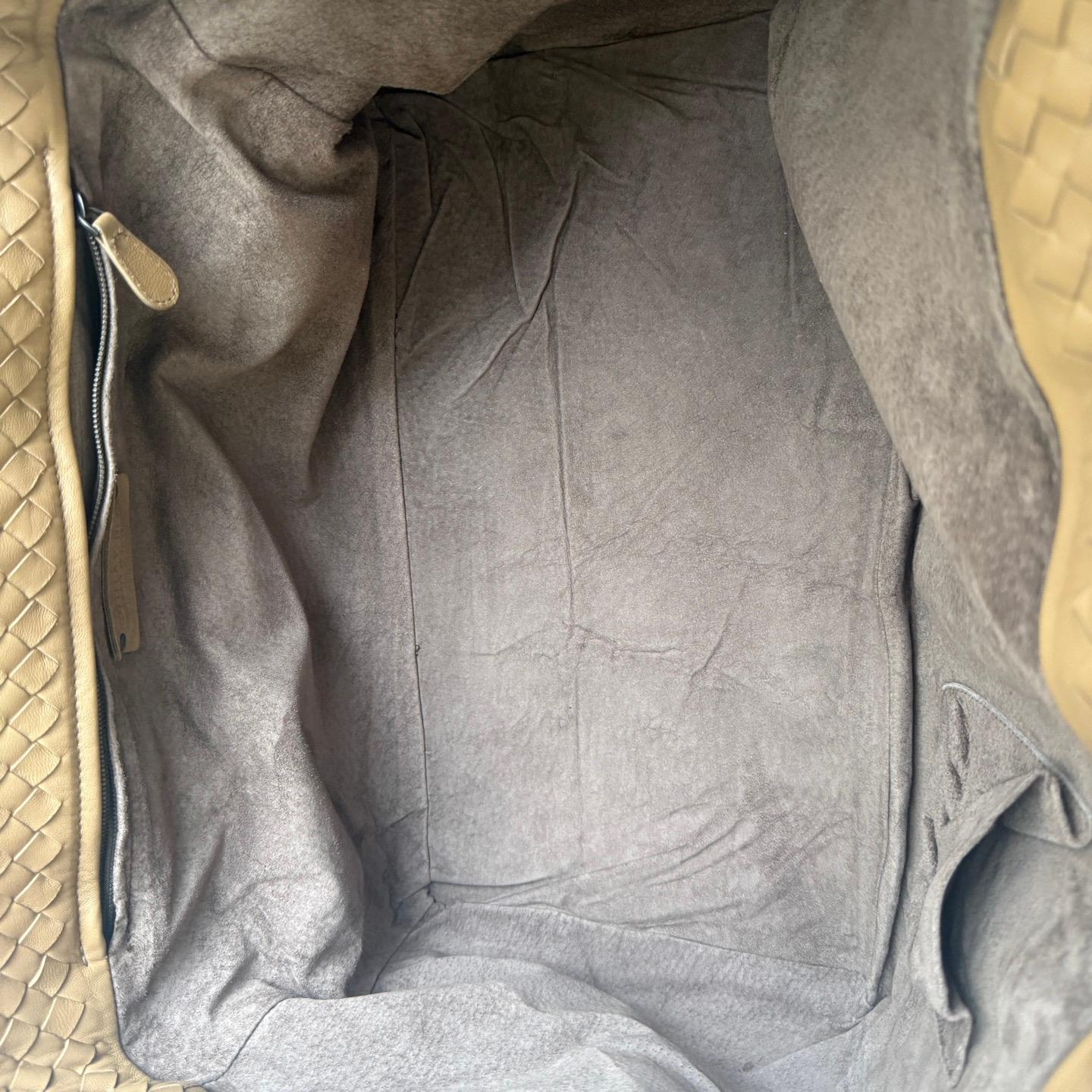 Bottega Veneta Cesta Shopper Tote Intrecciato Light Brown Leather Large 50cm en vente 1