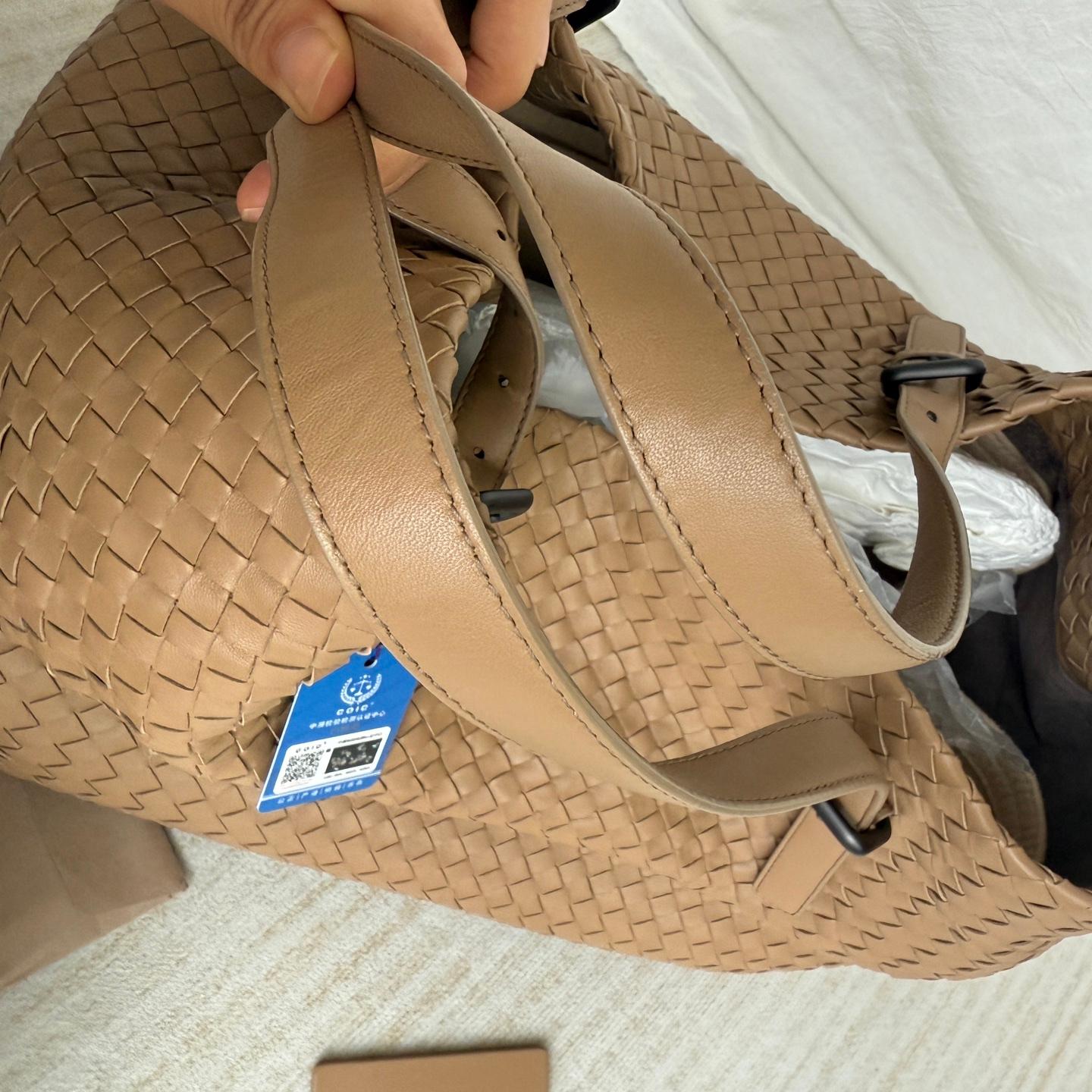 Bottega Veneta Cesta Shopper Tote Intrecciato Light Brown Leather Large 50cm en vente 3