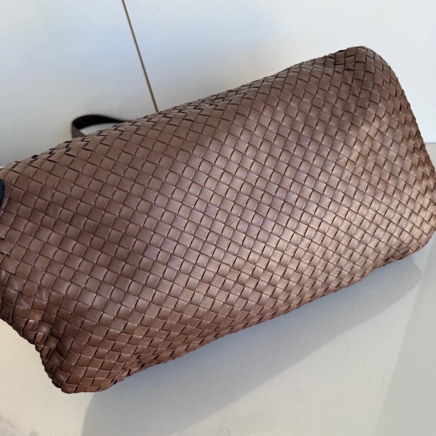 Bottega Veneta Cesta Shopper Tote Intrecciato Milk Chocolate Brown Leather Large 7