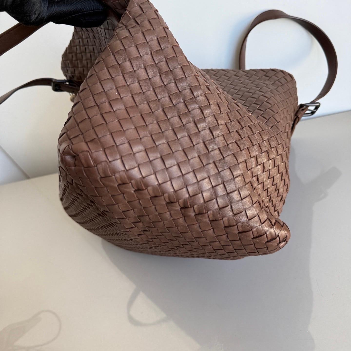 Women's Bottega Veneta Cesta Shopper Tote Intrecciato Milk Chocolate Brown Leather Large