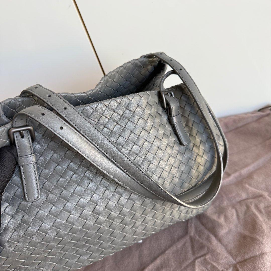 Bottega Veneta Cesta Shopper Tote Nappa Intrecciato Leather Grey Small 6