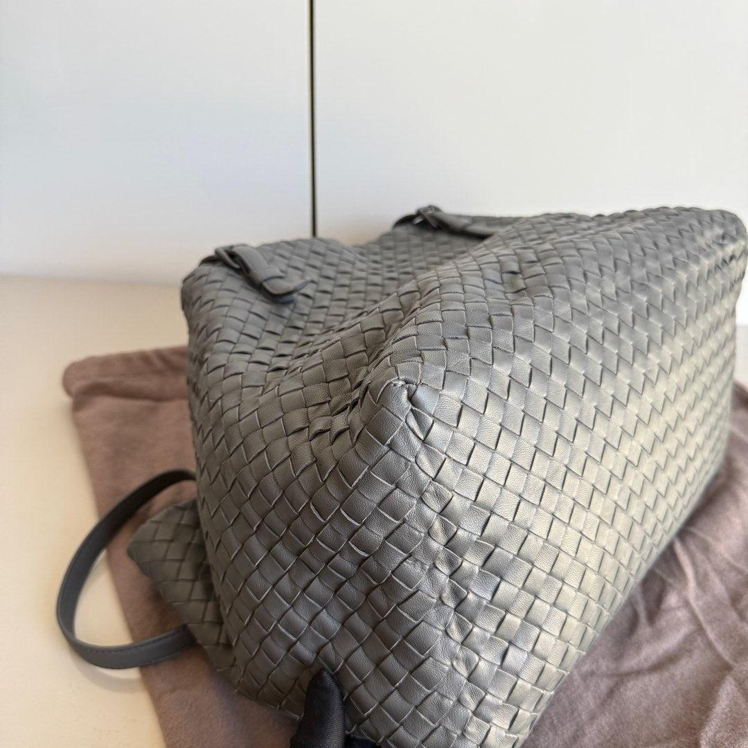 Bottega Veneta Cesta Shopper Tote Nappa Intrecciato Leather Grey Small 1