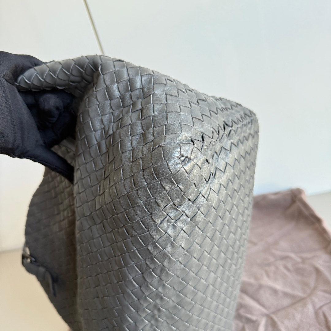 Bottega Veneta Cesta Shopper Tote Nappa Intrecciato Leather Grey Small 4