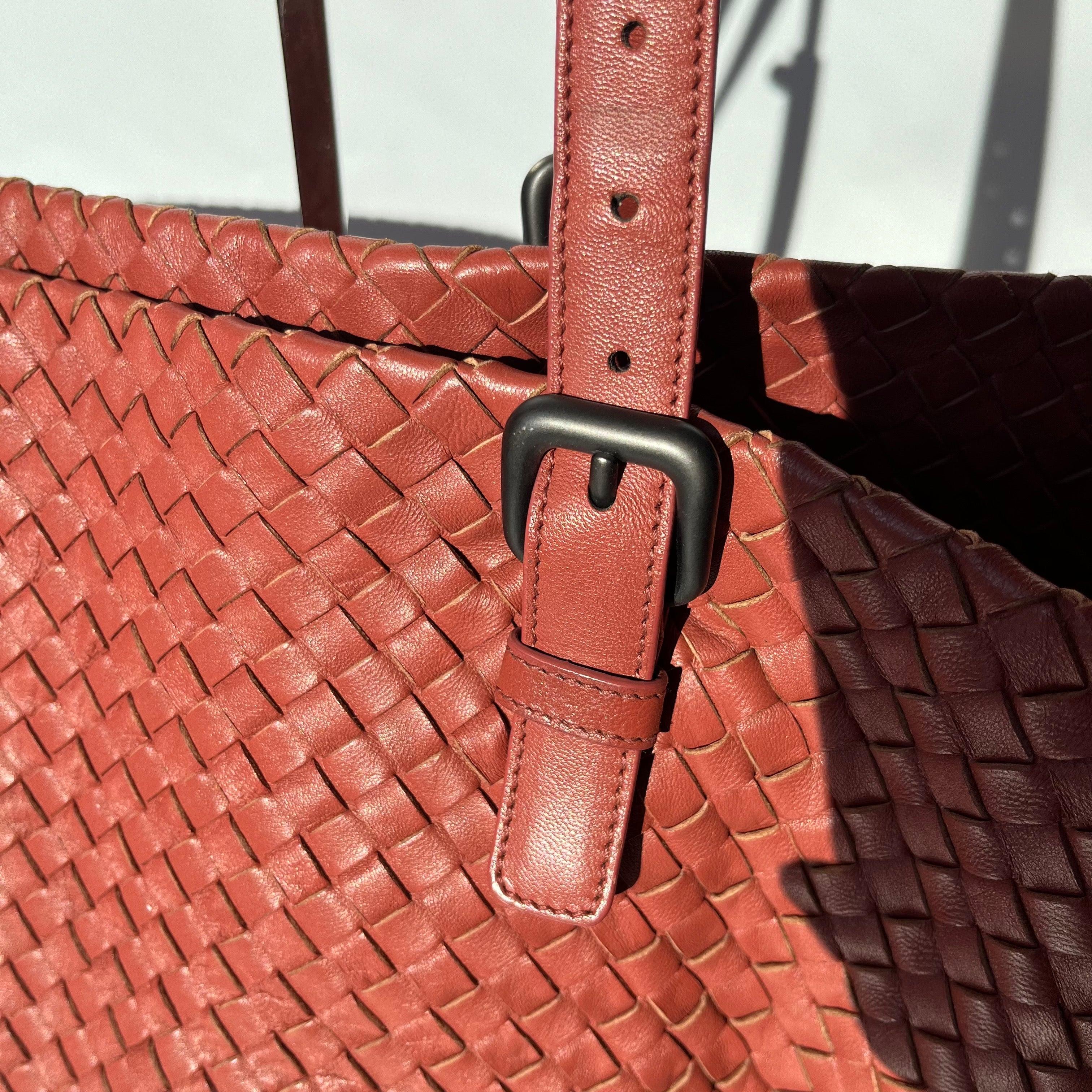 Bottega Veneta Cesta Tote Nappa Intrecciato Leather Brick Red 37cm 12