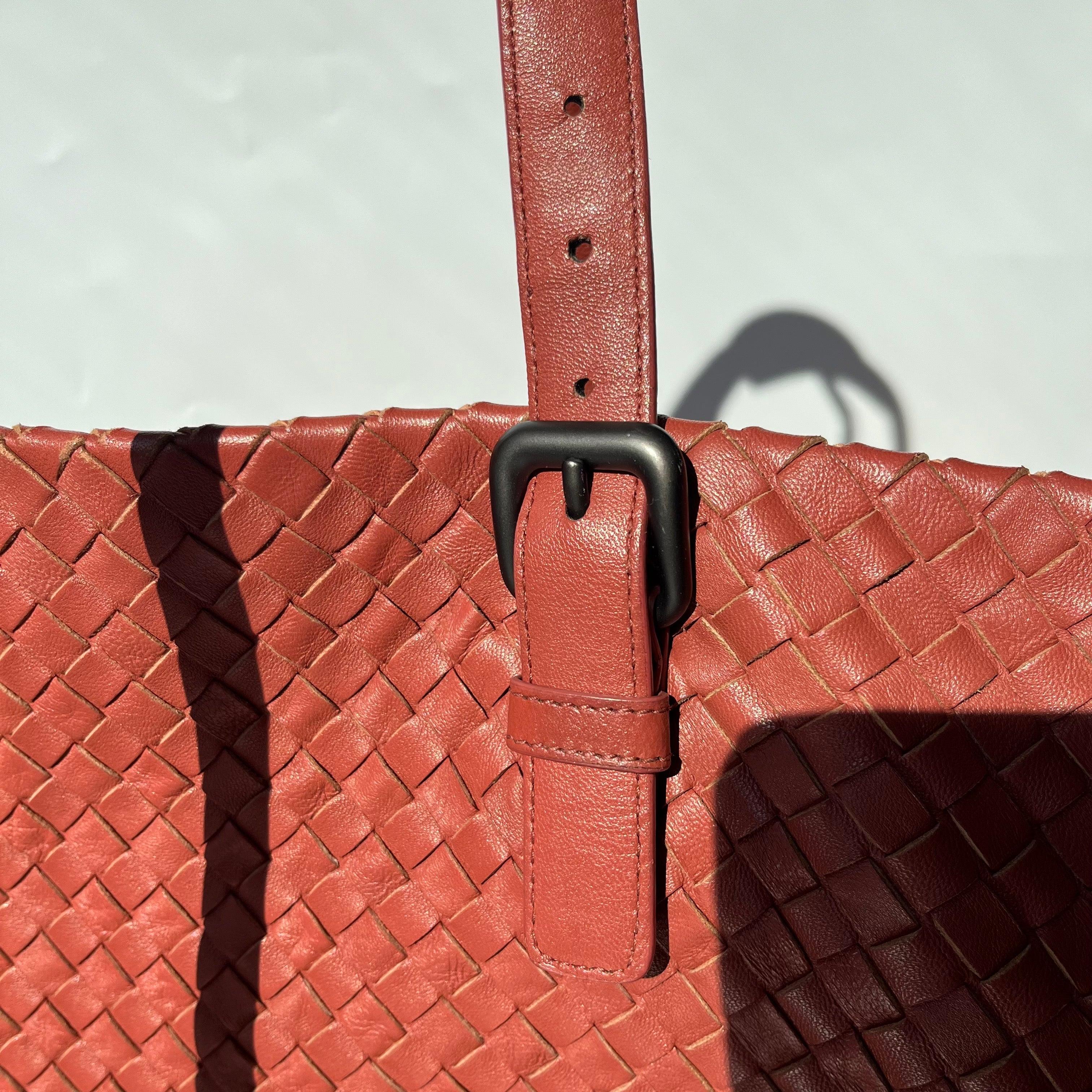 Bottega Veneta Cesta Tote Nappa Intrecciato Leather Brick Red 37cm 14