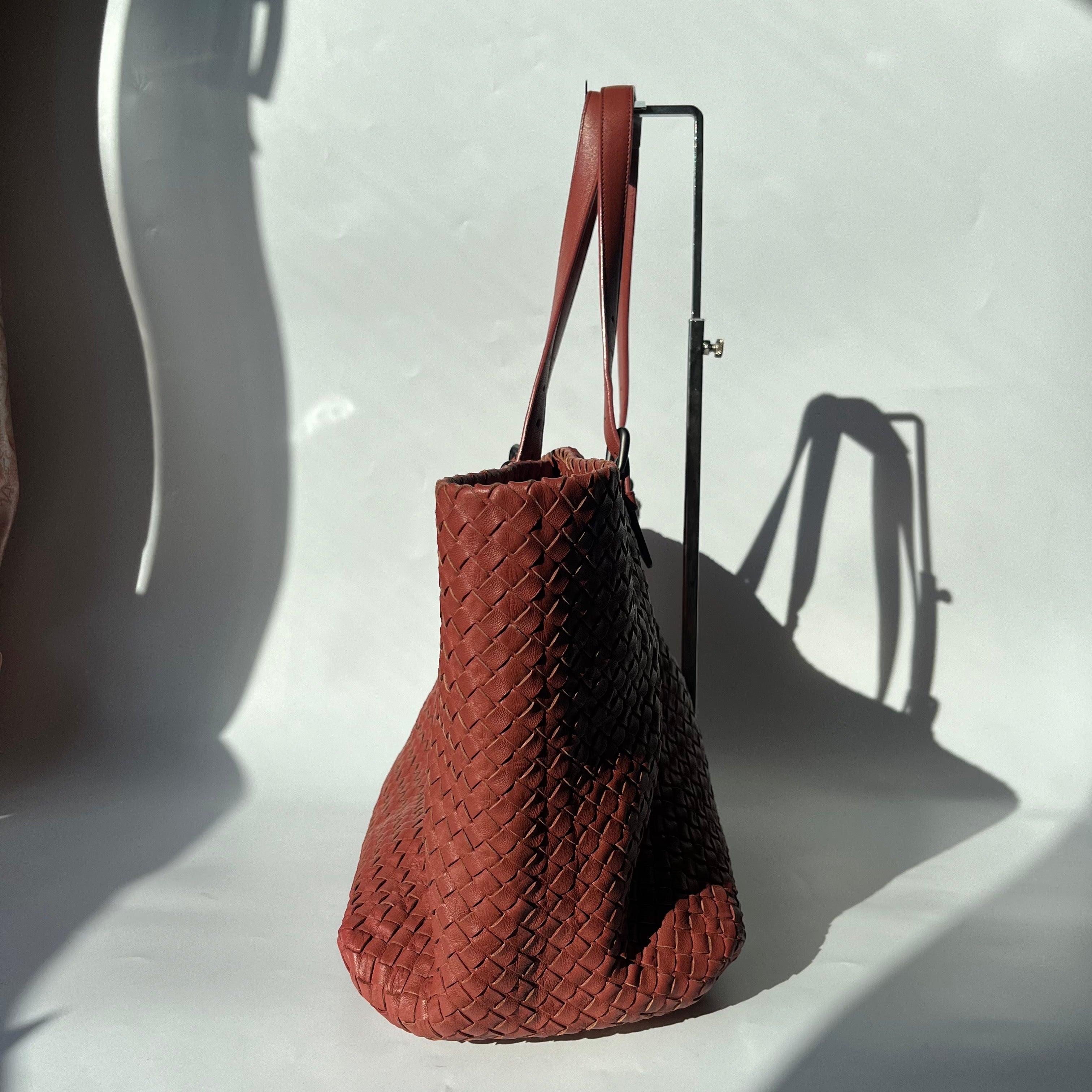 Bottega Veneta Cesta Tote Nappa Intrecciato Leather Brick Red 37cm 1
