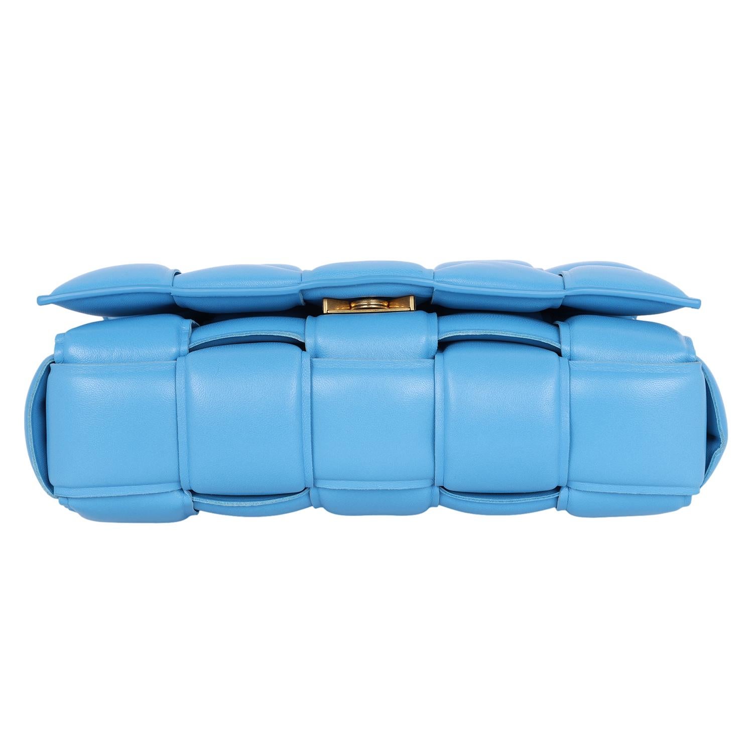 Bottega Veneta Chain Cassette CrossbodyBag Blue 7
