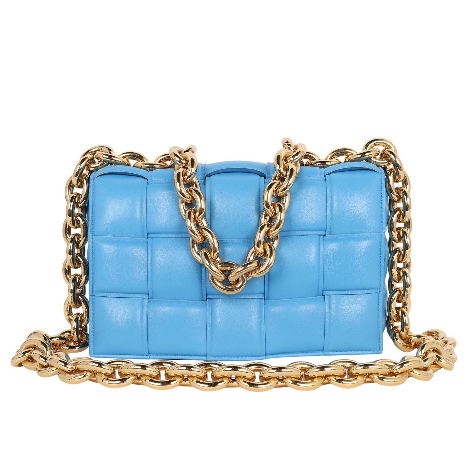 Bottega Veneta Chain Cassette CrossbodyBag Blue In Excellent Condition In Salt Lake Cty, UT