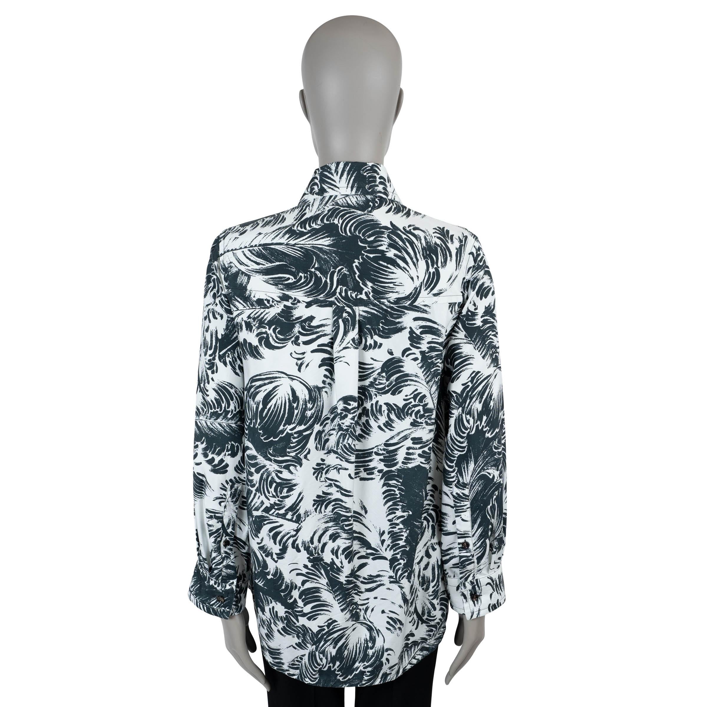 Grigio Bottega Veneta Camicia Button-Up stampata in seta gesso 2023 36 XXS in vendita