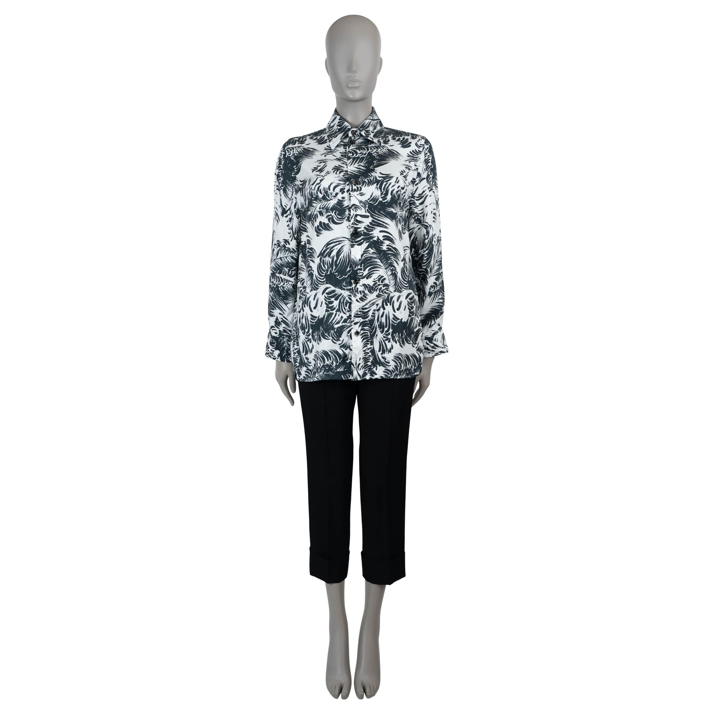 Bottega Veneta Camicia Button-Up stampata in seta gesso 2023 36 XXS In condizioni ottime in vendita a Zürich, CH