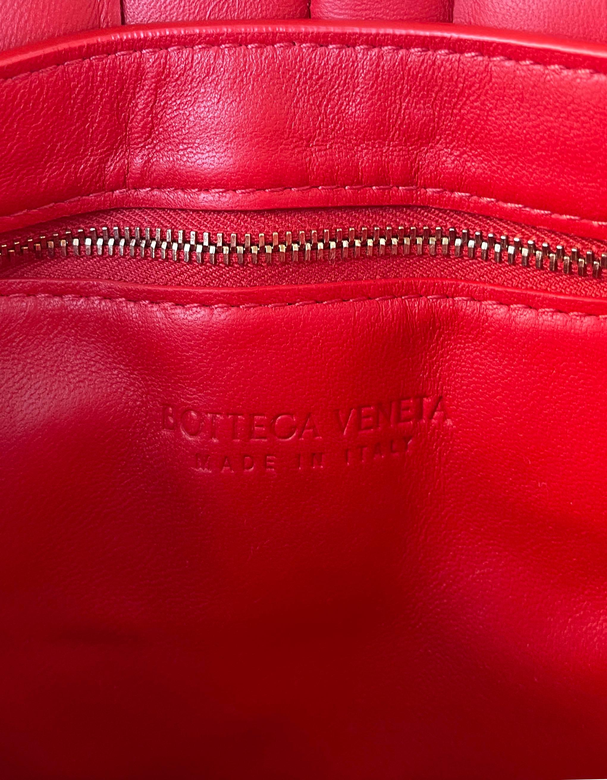 Bottega Veneta Chili Red Patent Maxi Intrecciato Padded Cassette Crossbody Bag 2