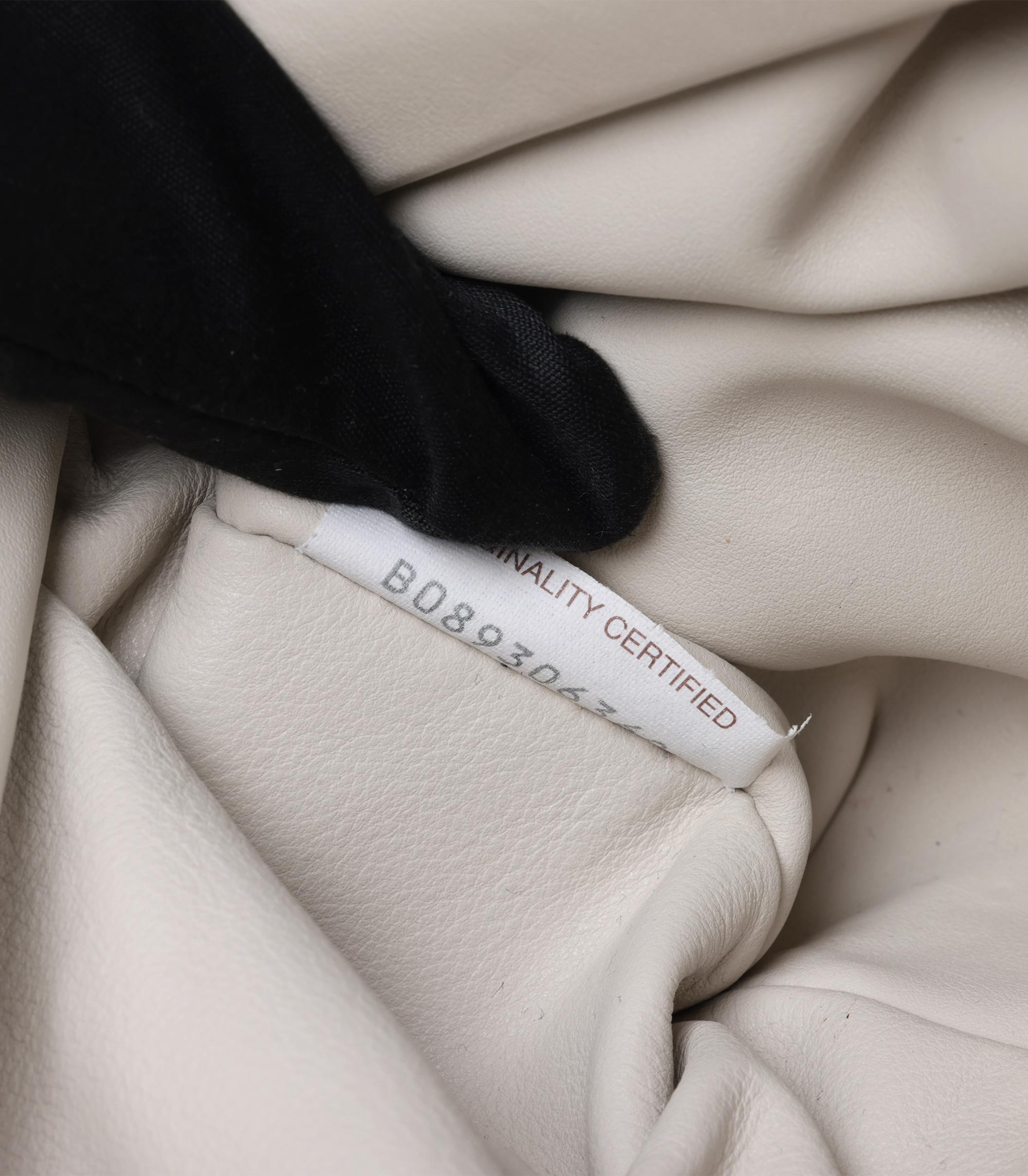 Bottega Veneta Crema De Piel De Becerro Cadena La Bolsa en venta 5