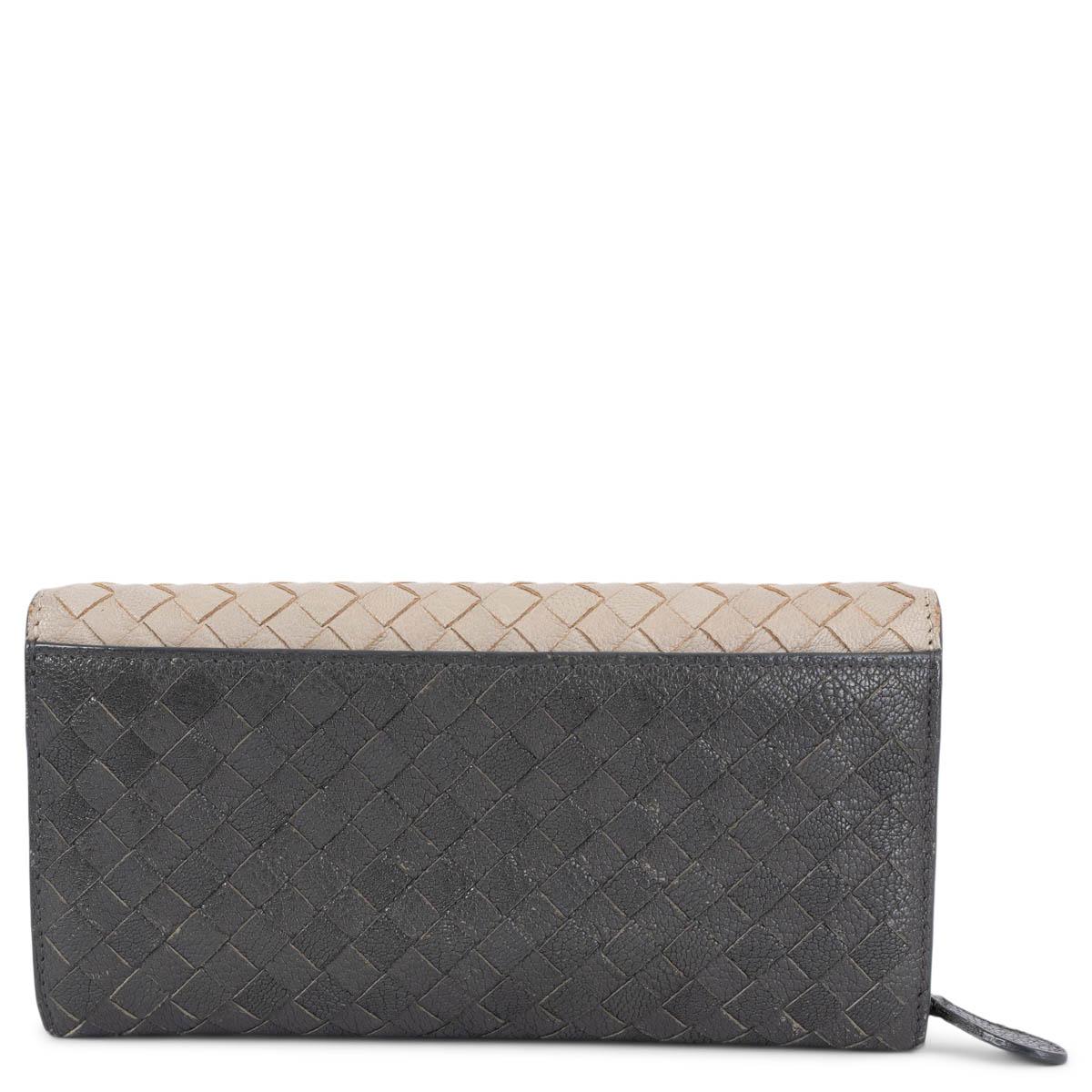 Beige BOTTEGA VENETA cream & dark grey leather INTRECCIATO Flap Wallet For Sale