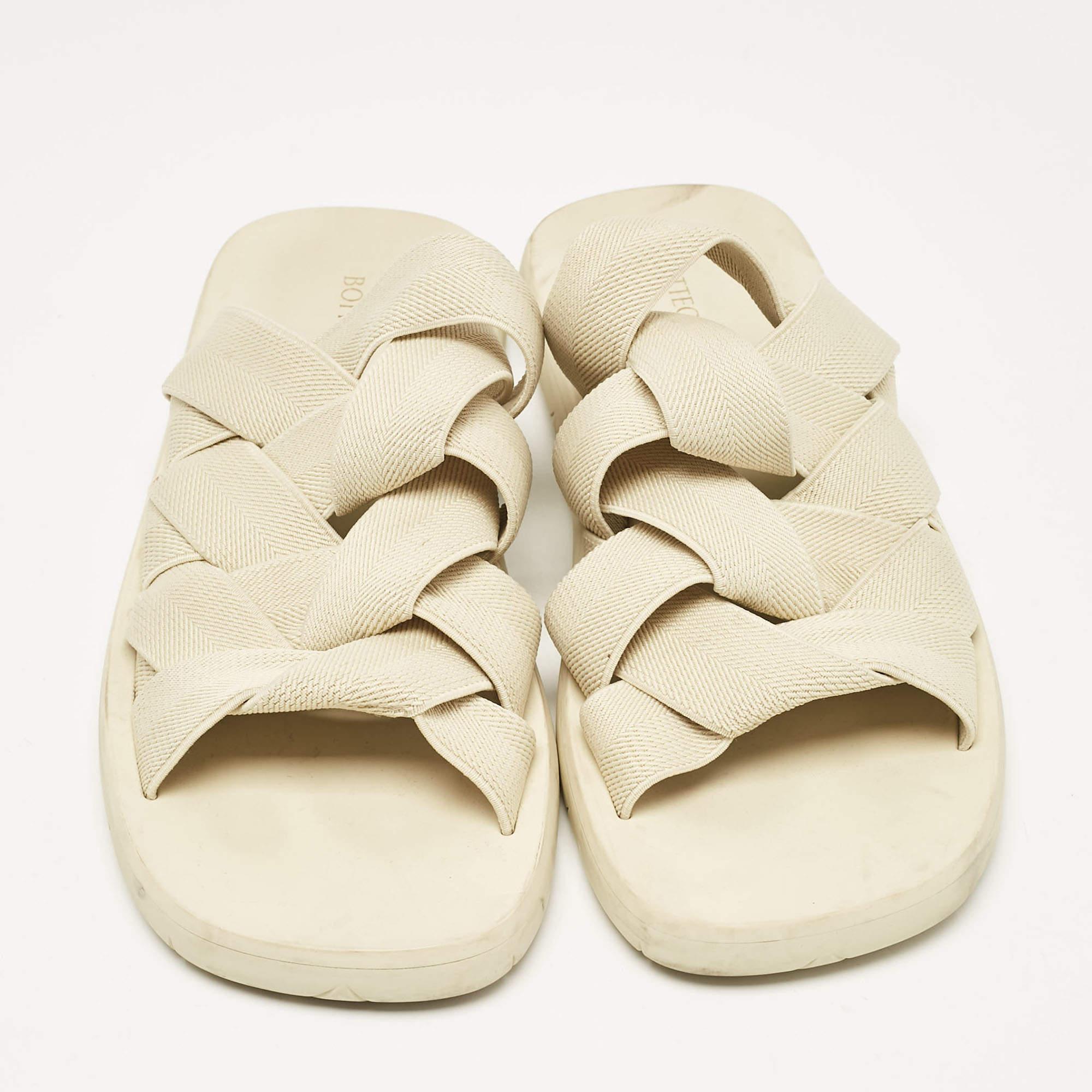 Beige Bottega Veneta Cream Intrecciato Fabric Slide Sandals Size 40