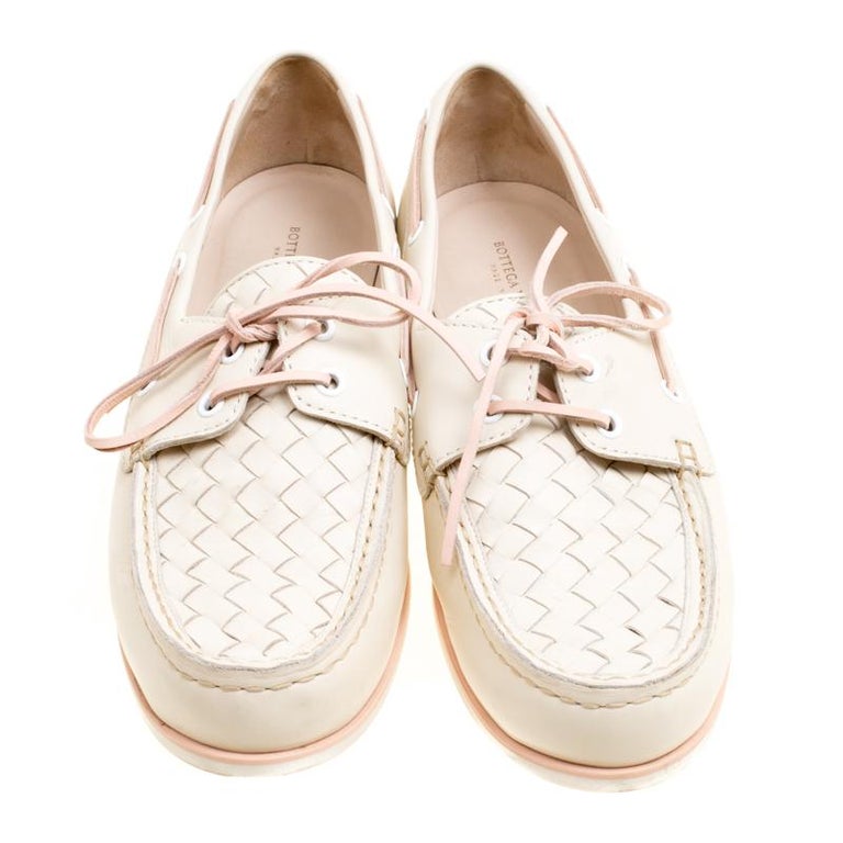 Bottega Veneta Cream Intrecciato Leather Boat Loafers Size 39 For Sale ...